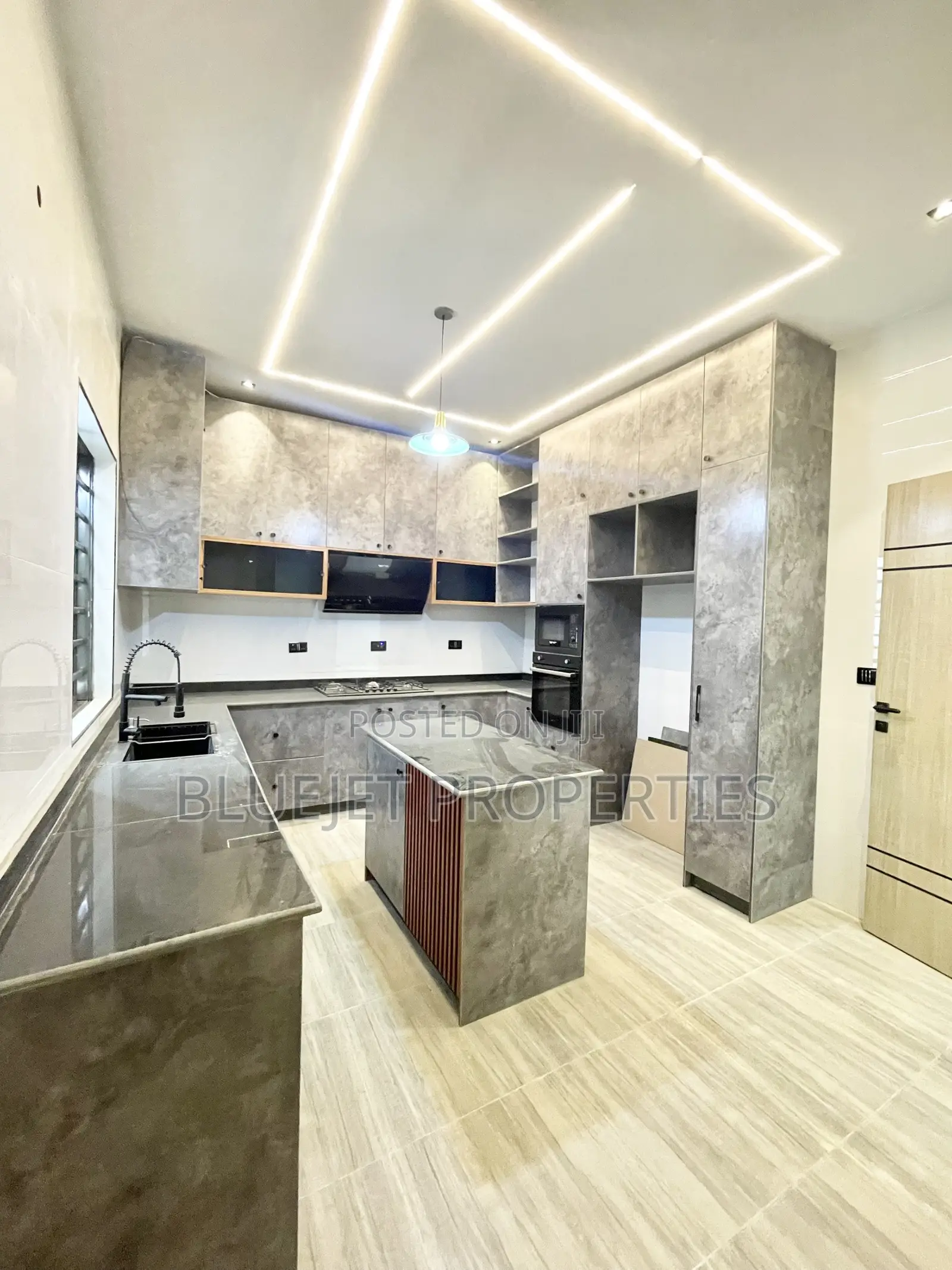 Furnished 4bdrm Duplex in Ajah for sale