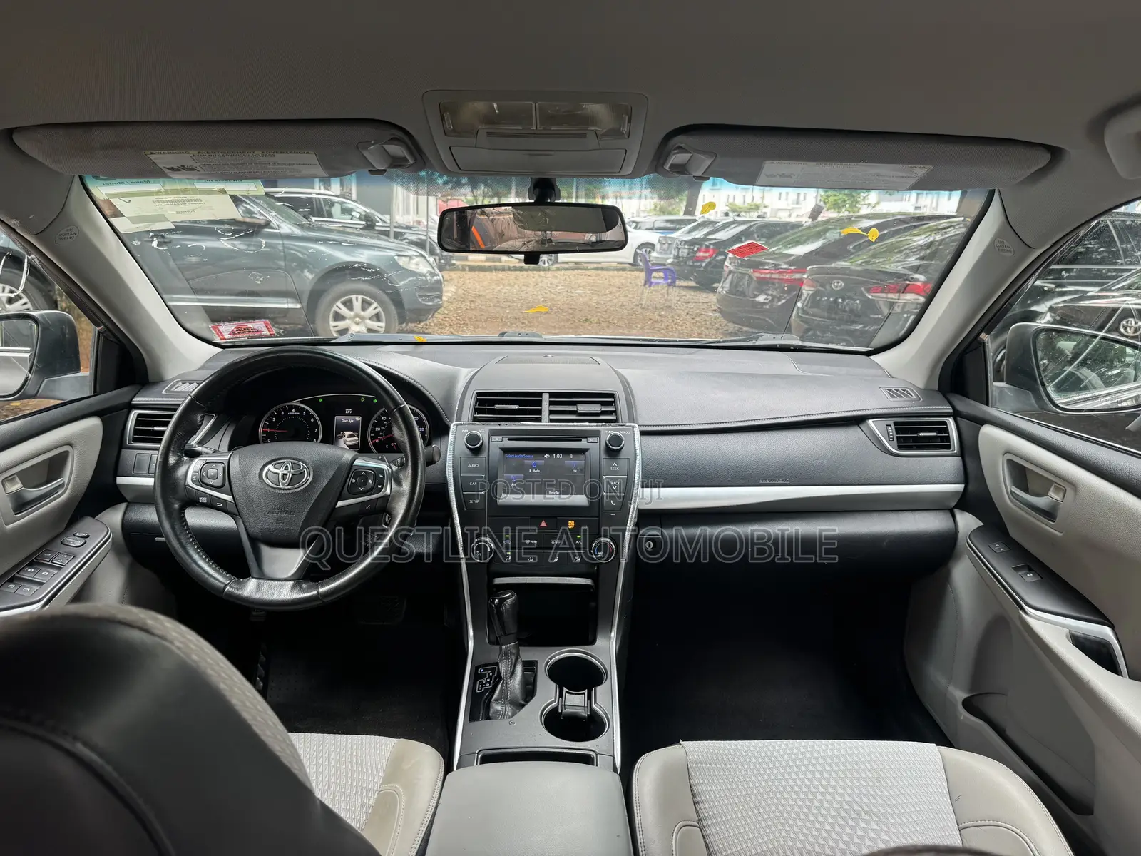 Toyota Camry SE 4dr Sedan (2.5L 4cyl 6A) 2015 Gray