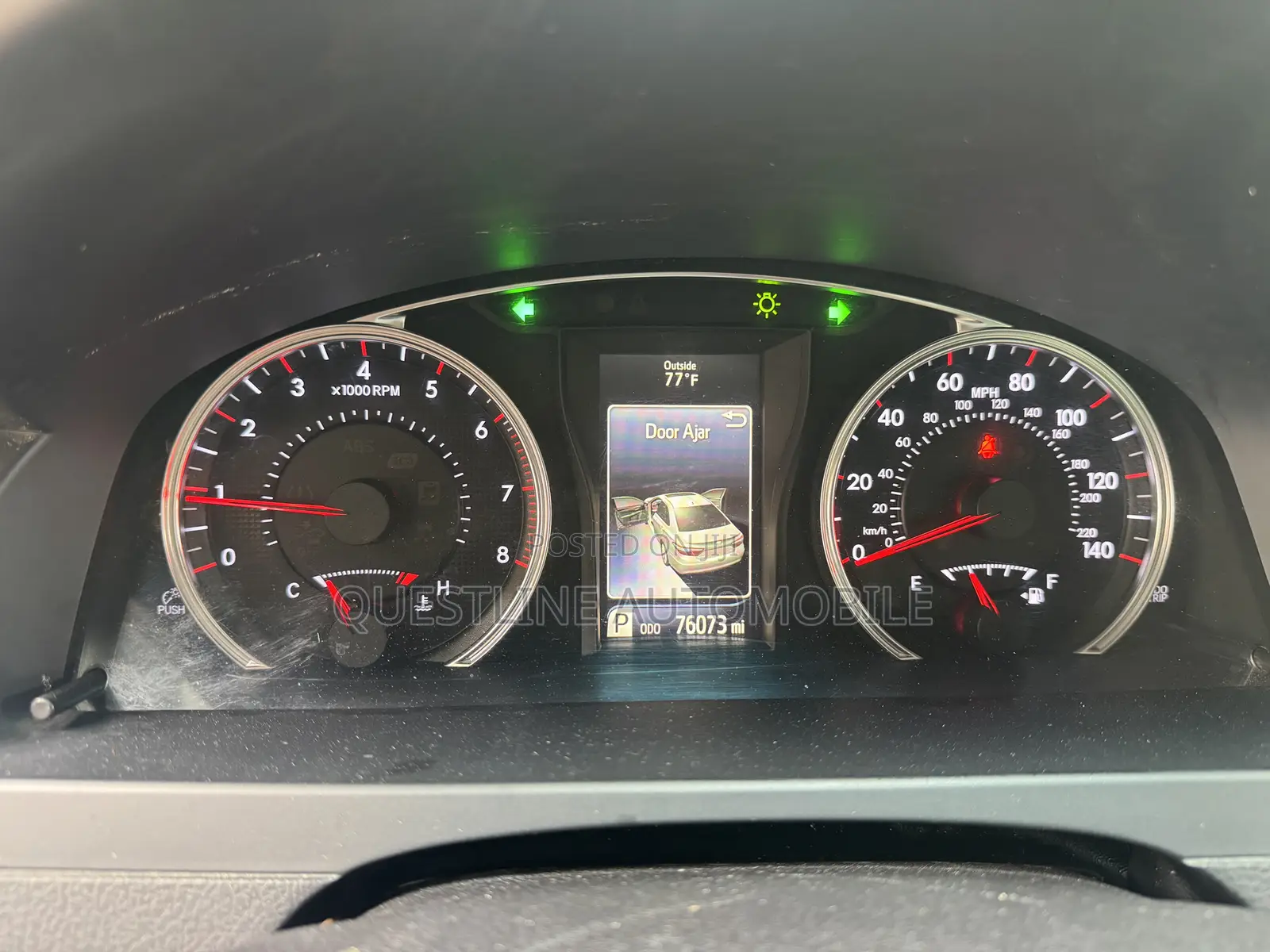 Toyota Camry SE 4dr Sedan (2.5L 4cyl 6A) 2015 Gray