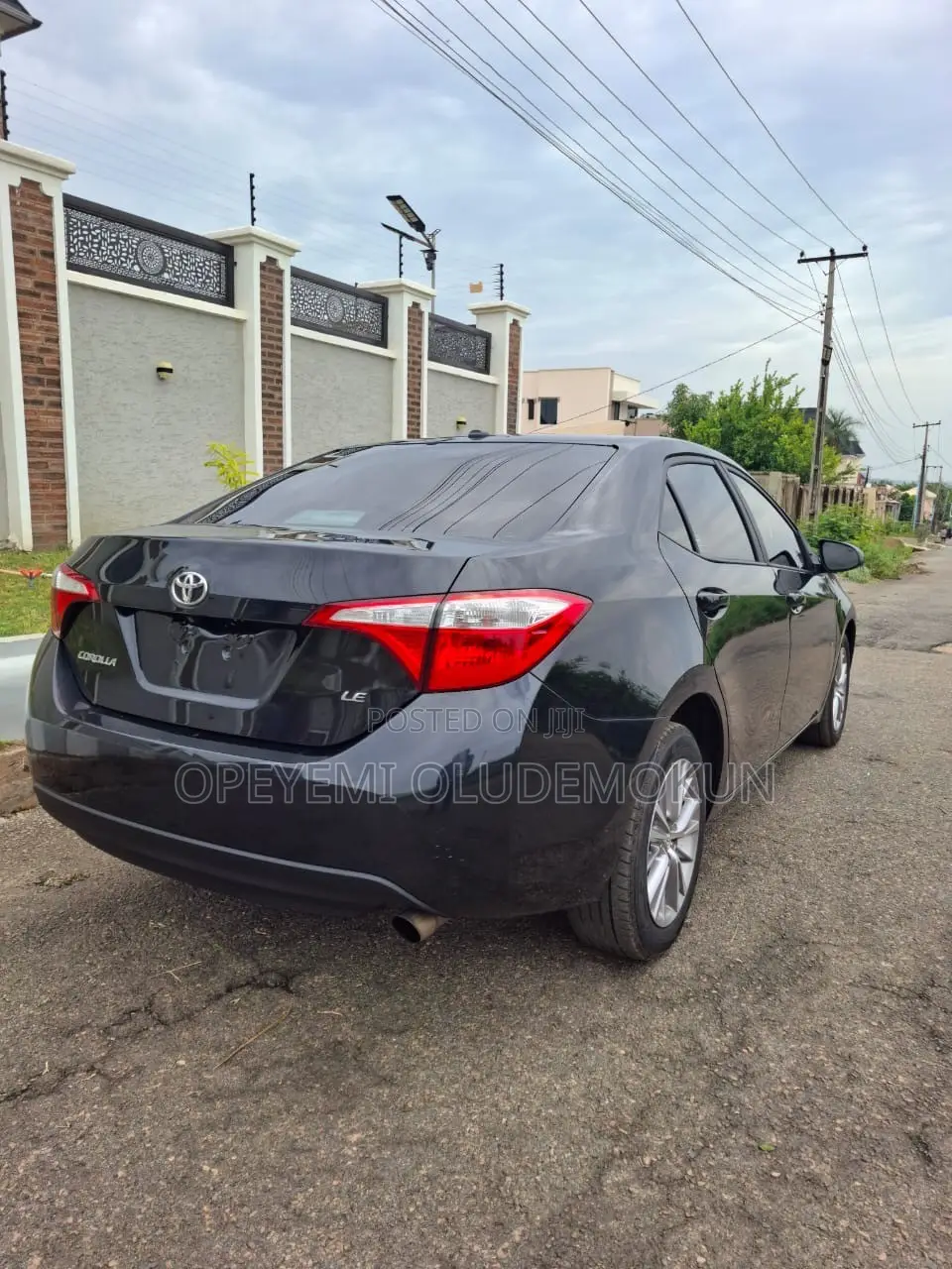 Toyota Corolla LE Premium 4dr Sedan (1.8L 4cyl CVT) 2015 Black