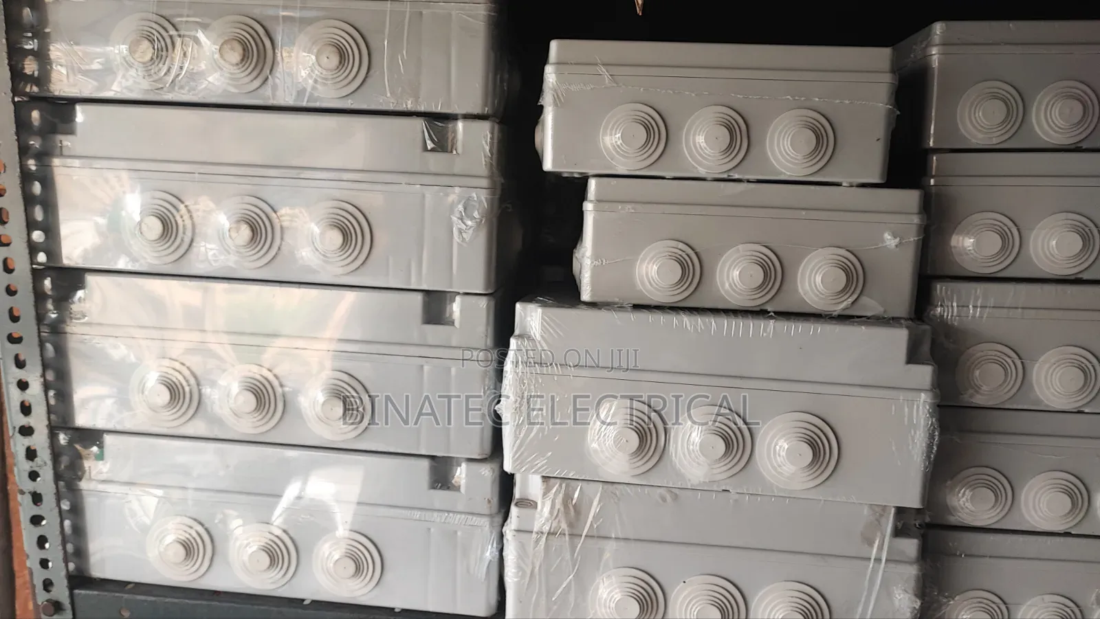 Waterproof Adaptable Box