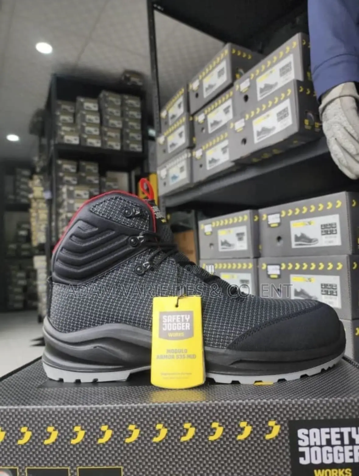 Safety Jogger Modulo Armor S3S Mid Safety Boot,