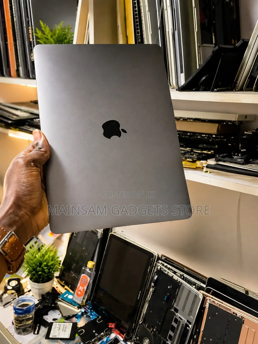 MacBook Screen
