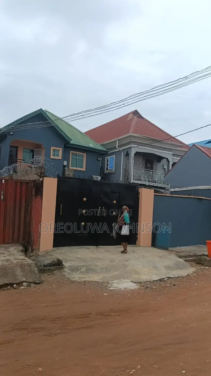 2bdrm Block of Flats in Governors Road for sale