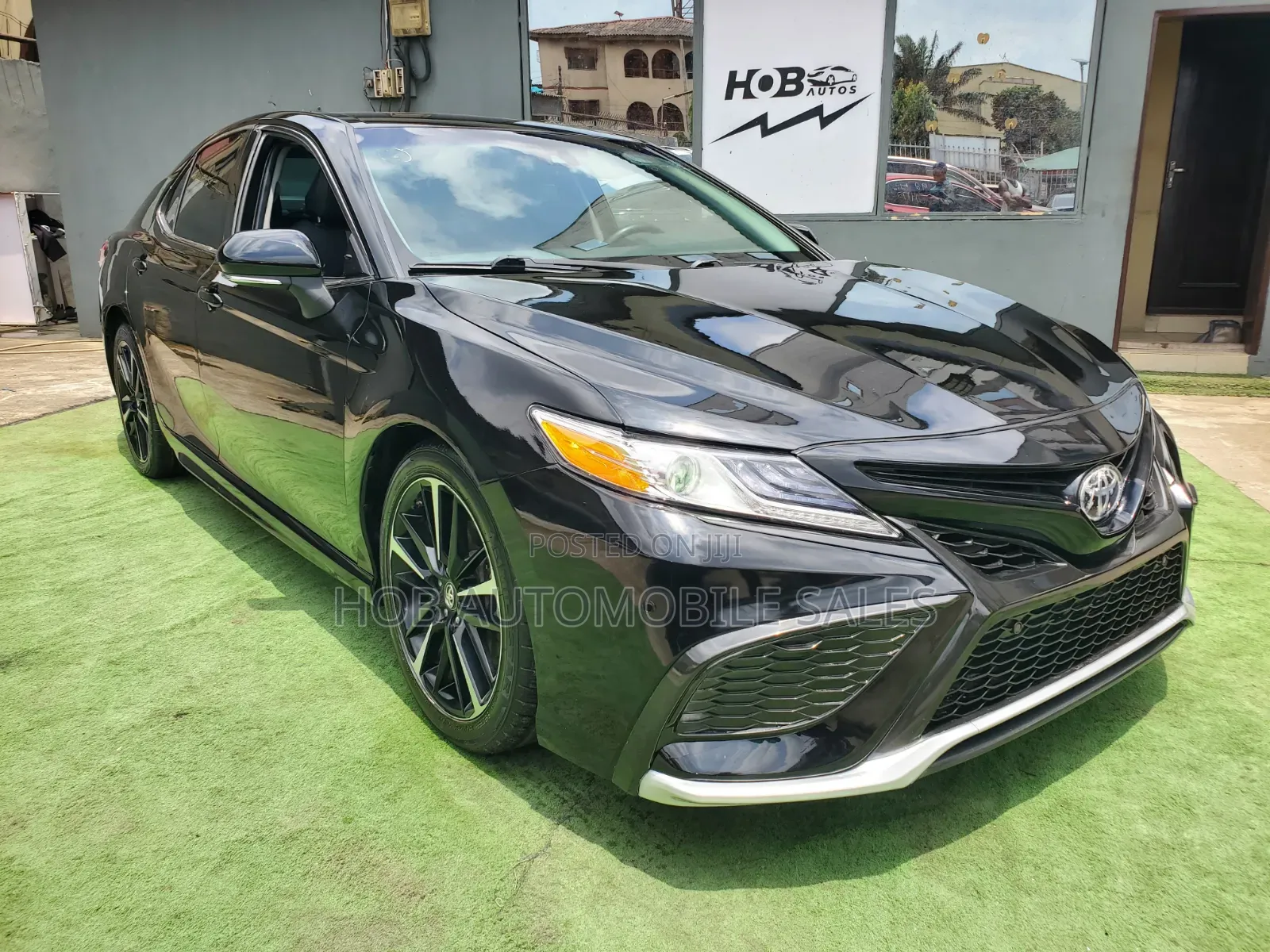 Toyota Camry XSE FWD (2.5L 4cyl 8AM) 2018 Black