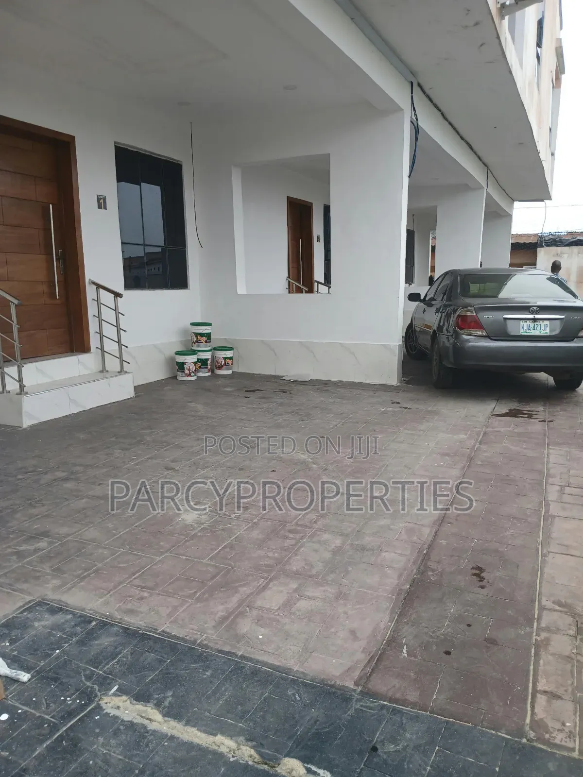 3bdrm Apartment in Lekki Expressway for rent