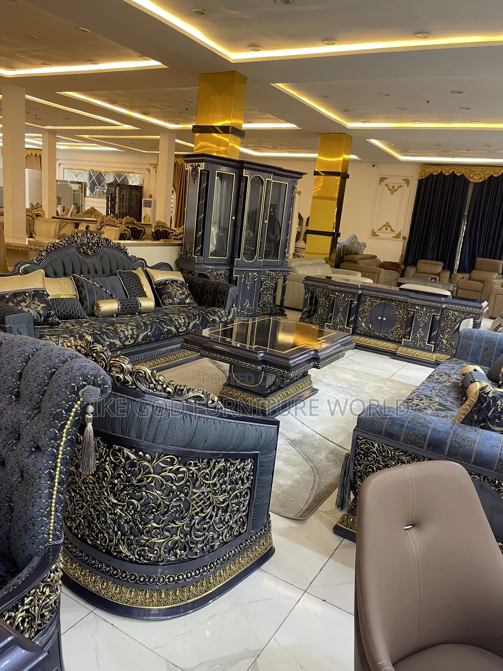 Full Set of High Classic Turkish Royal Fabric With 8seaterdining