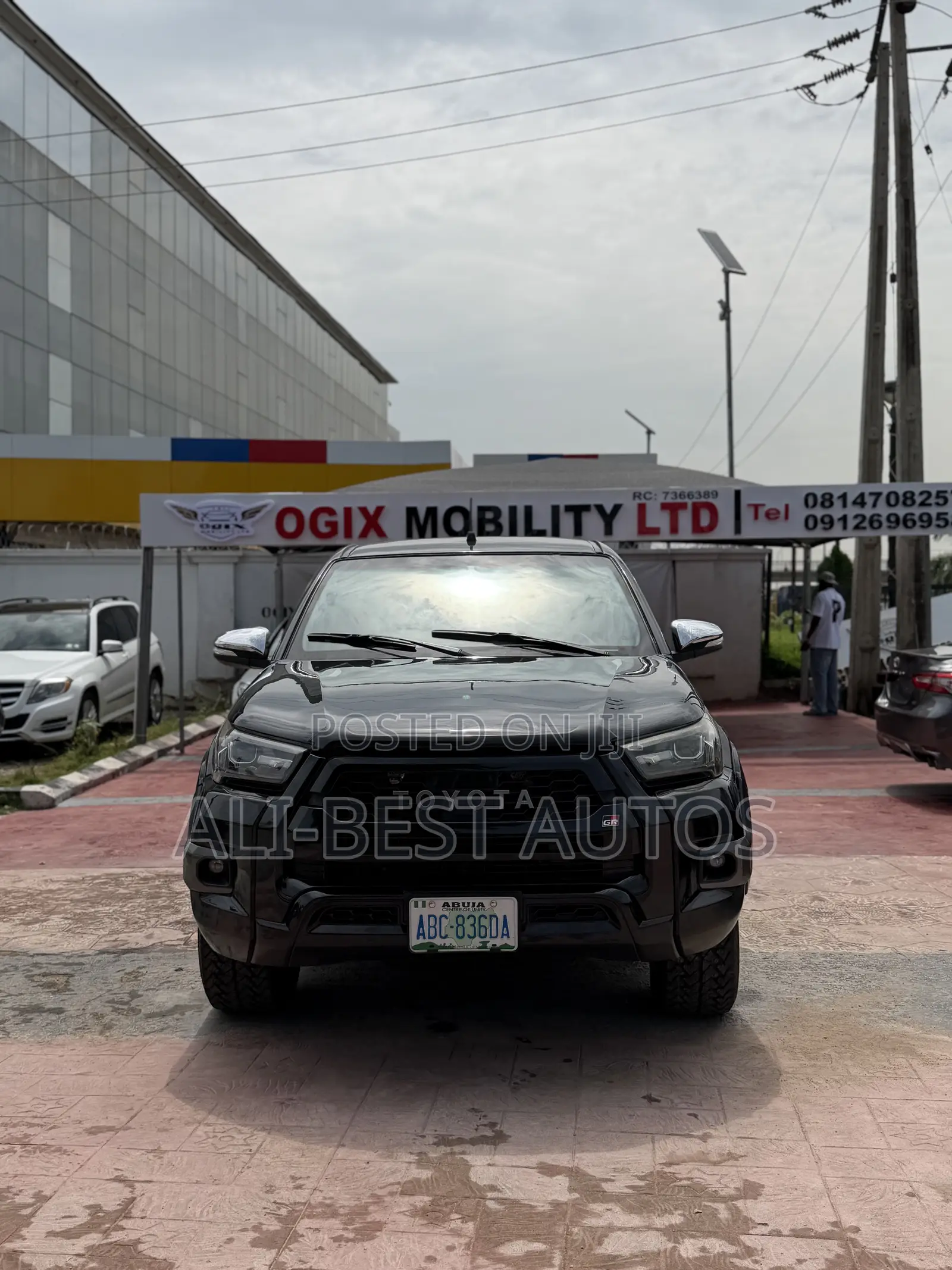 Toyota Hilux 2014 Black