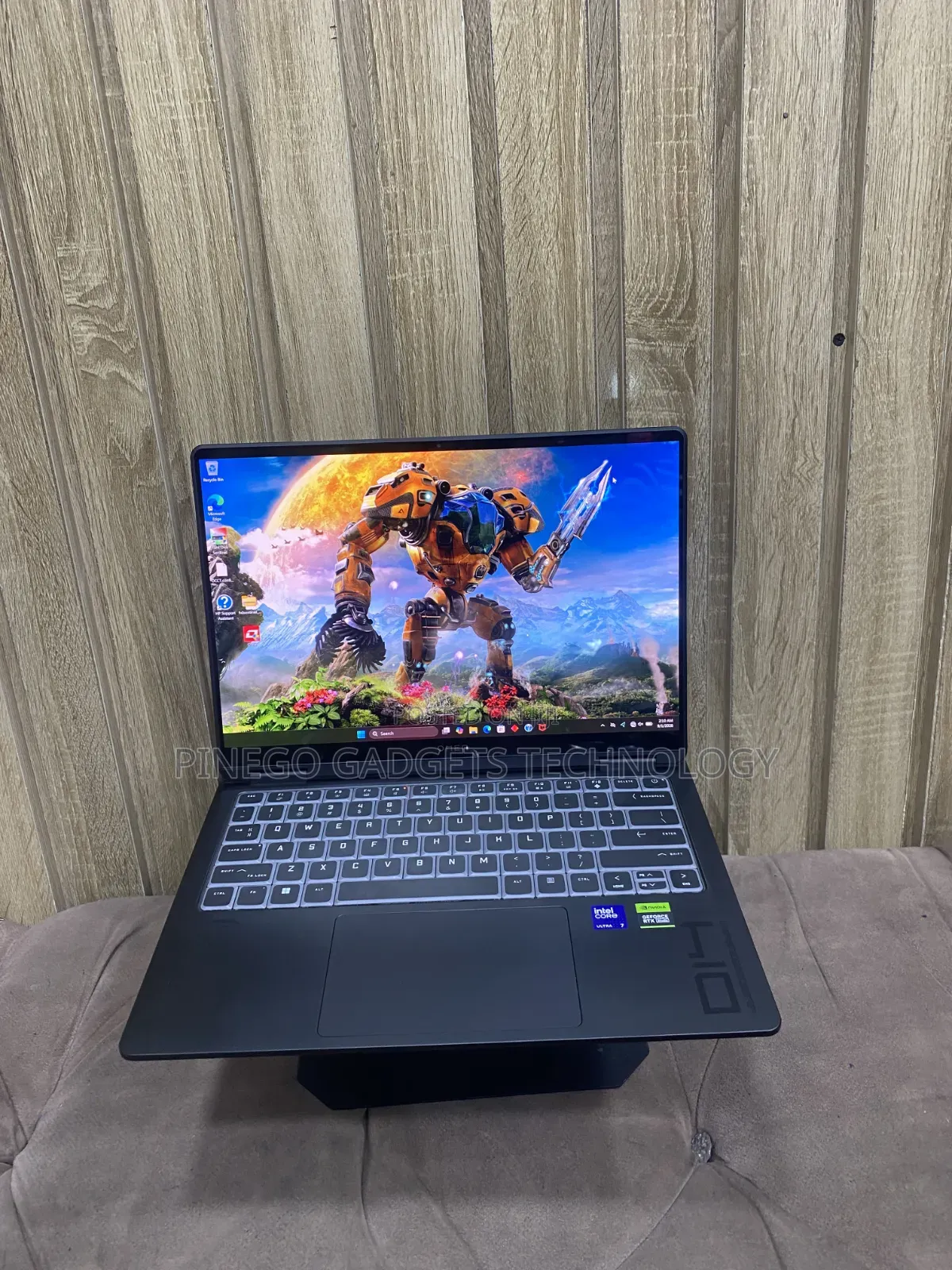 Laptop HP Omen Transcend 14-fb0023dx 32GB Intel Core Ultra 7 SSD 1T