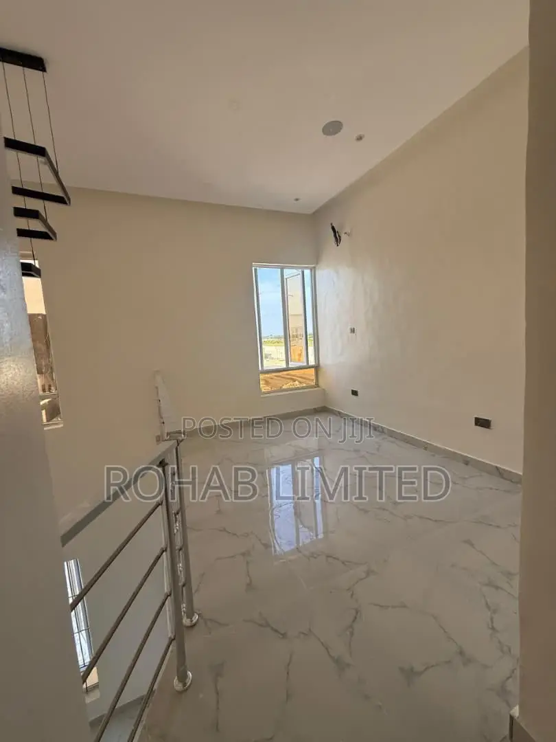 Furnished 2bdrm Duplex in Capital Loft, Eleko for sale