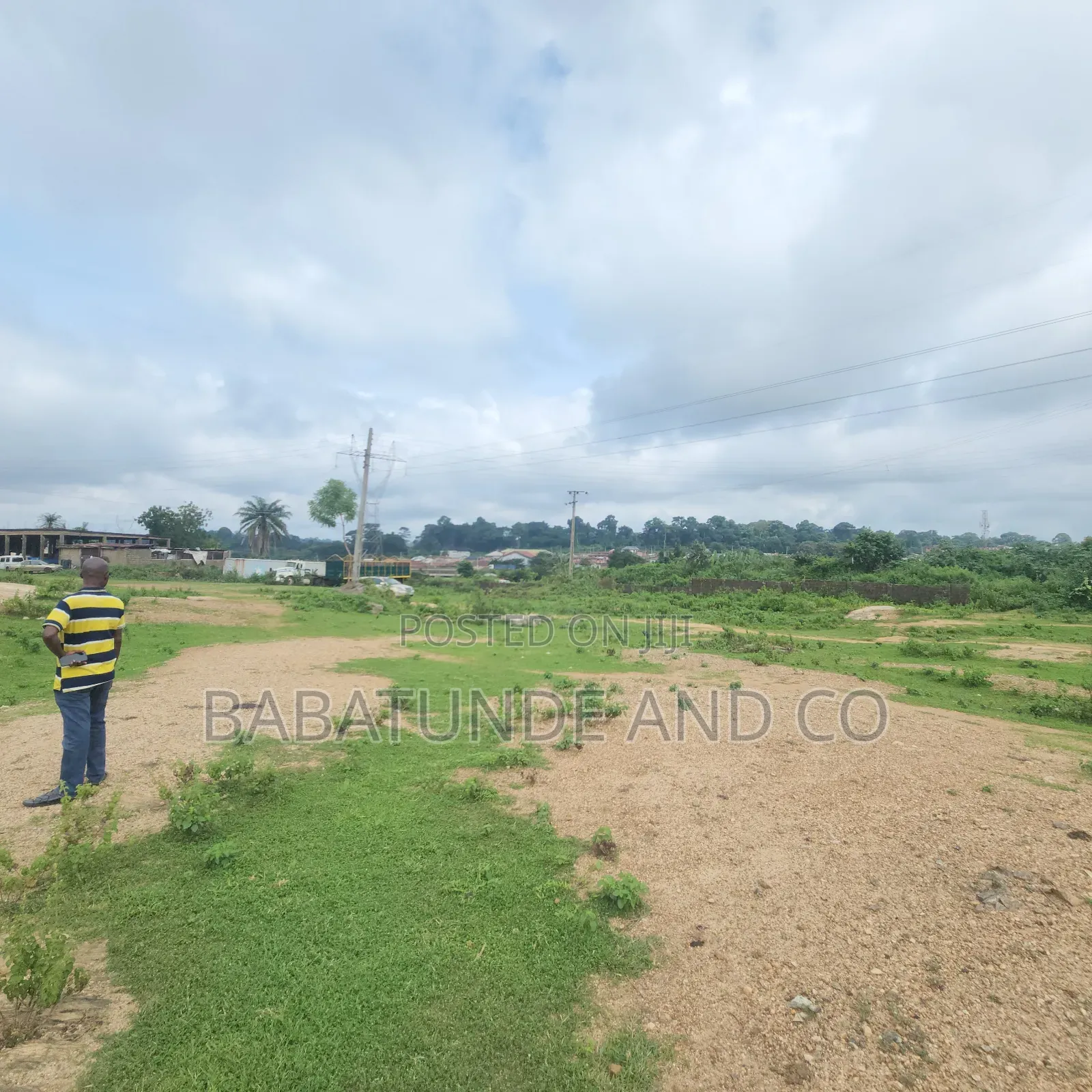 13 Acres of Land Facing Ibadan to Iseyin Express Ojoo