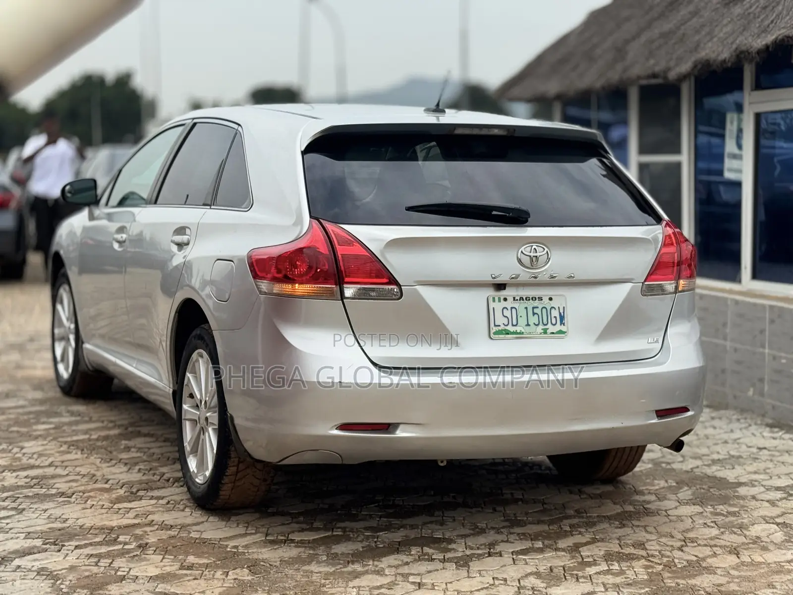 Toyota Venza LE 2012 Silver