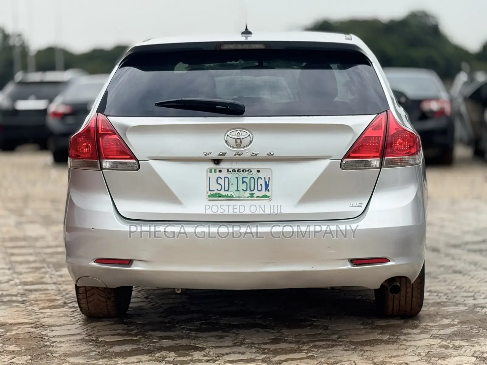 Toyota Venza LE 2012 Silver