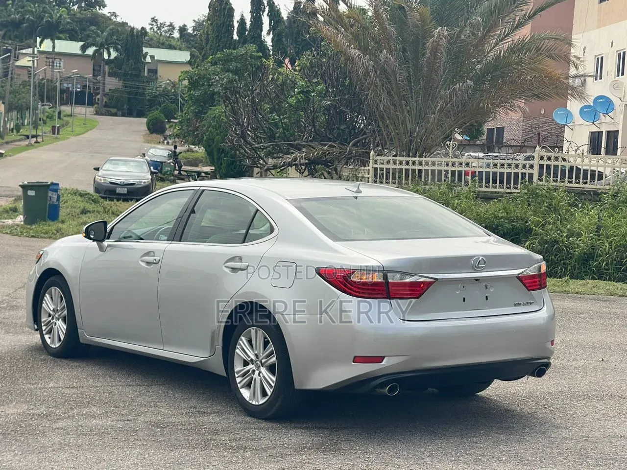 Lexus ES 2014 Silver