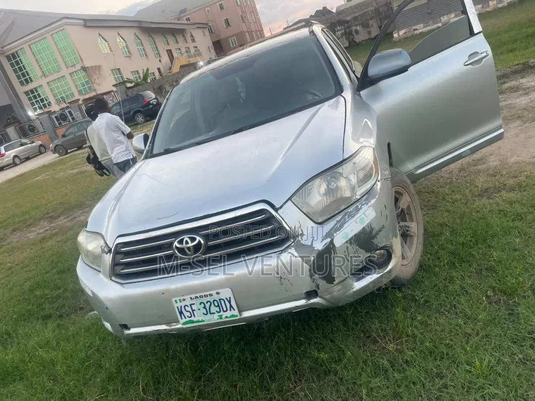 Toyota Highlander 2008 Silver