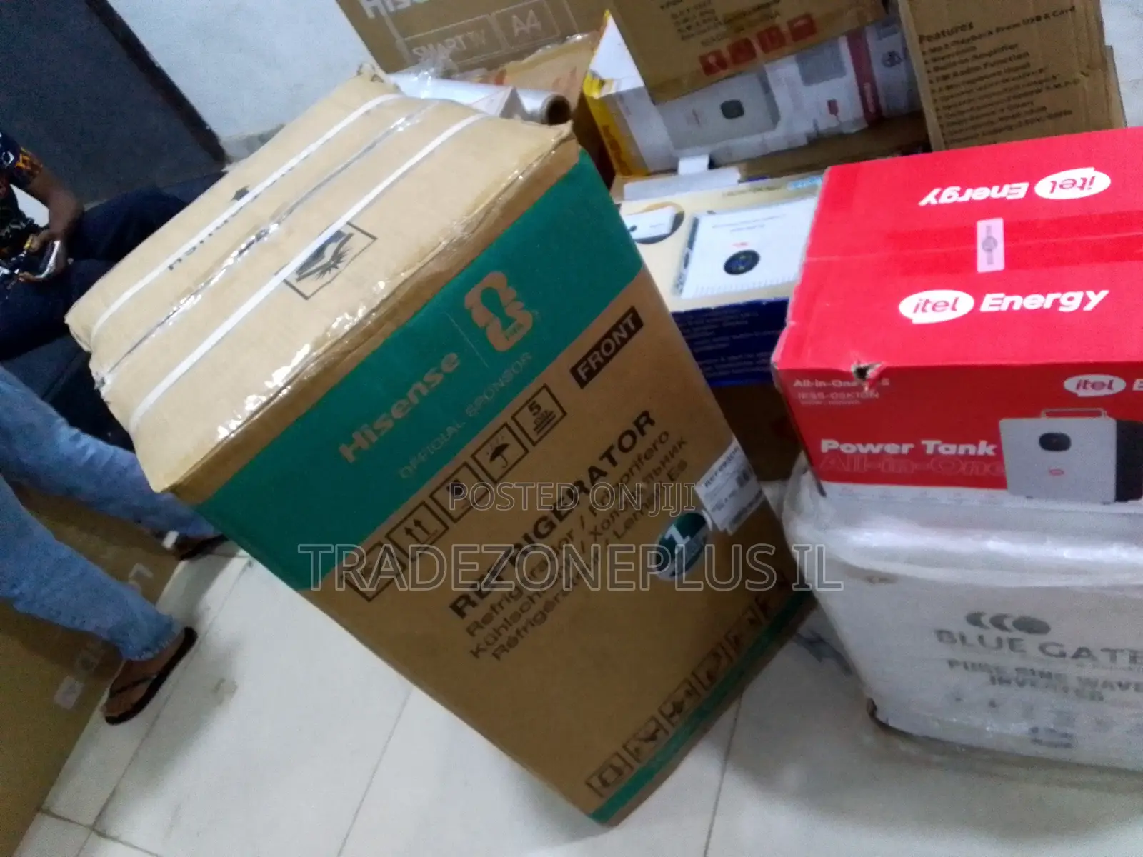 The Hisense REF093DRR 90L Refrigerator Is a Practical Choice for Every