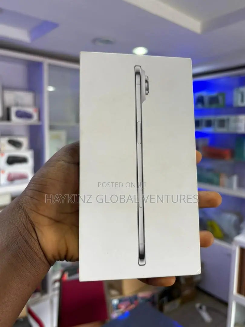 New Apple iPhone Air 256 GB White