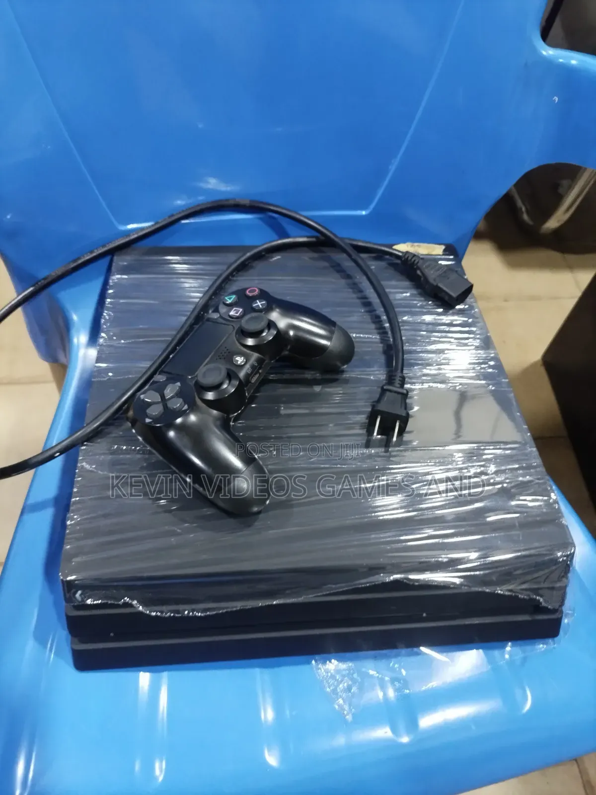 1TB PS4 PRO With 20 Latest Games Installed Hacked