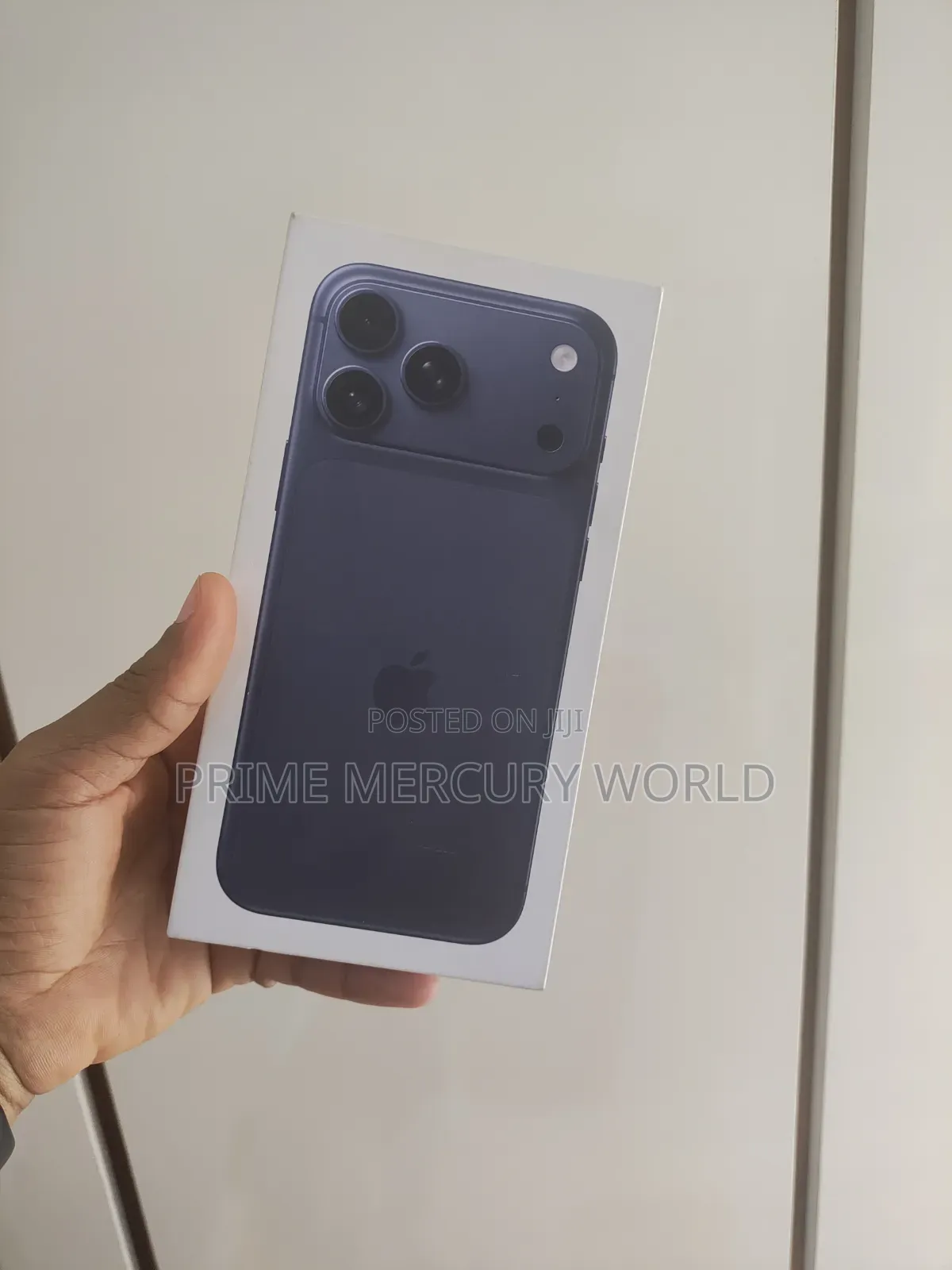 New Apple iPhone 17 Pro Max 256 GB Orange