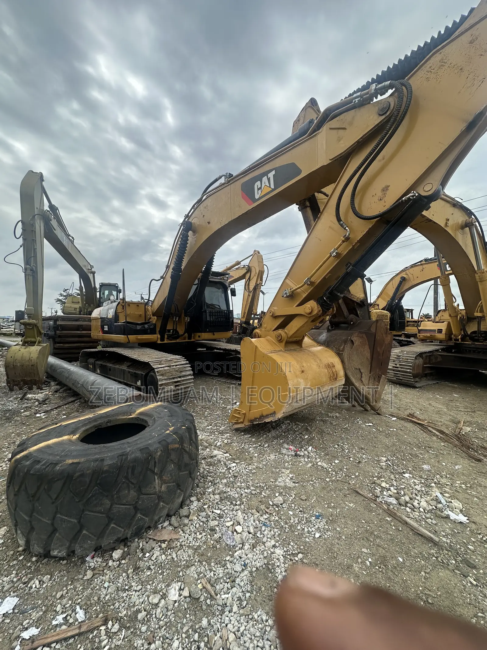 Caterpillar Excavated 330DL for Sale. Price 190M Naira