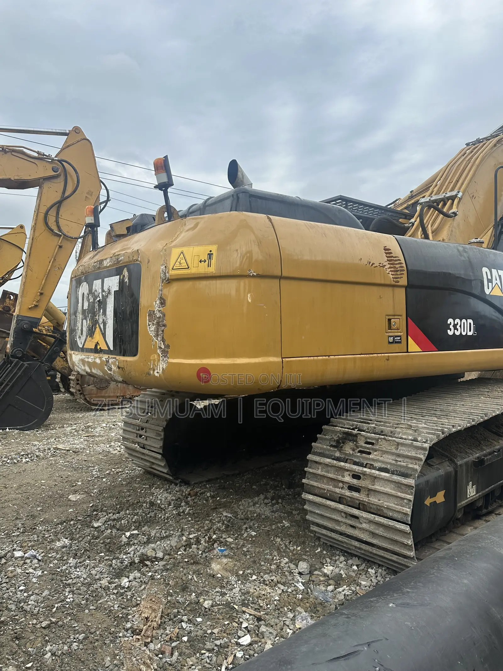 Caterpillar Excavated 330DL for Sale. Price 190M Naira