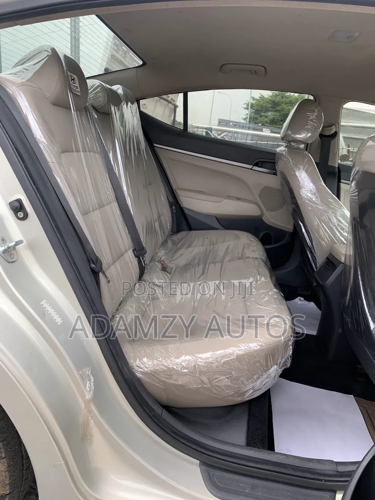 Hyundai Elantra 2017 Silver