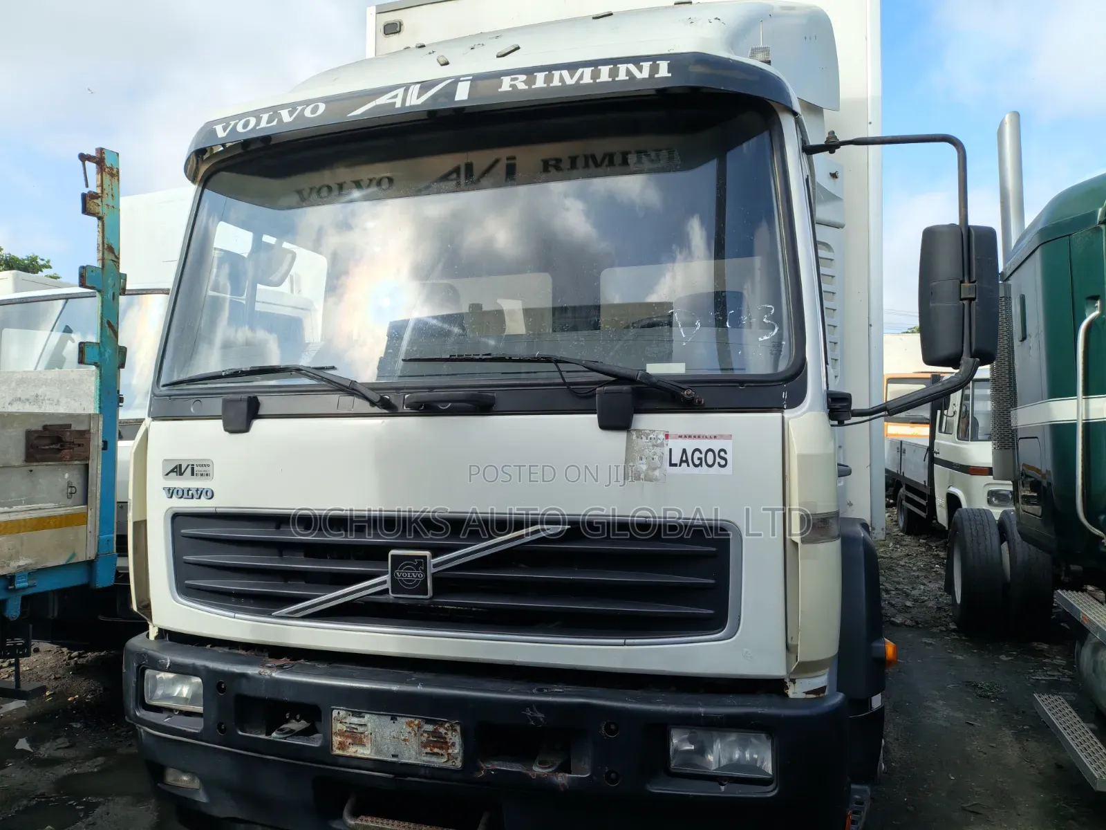 Volvo Container Body 10 Bolts 6 Tyers....