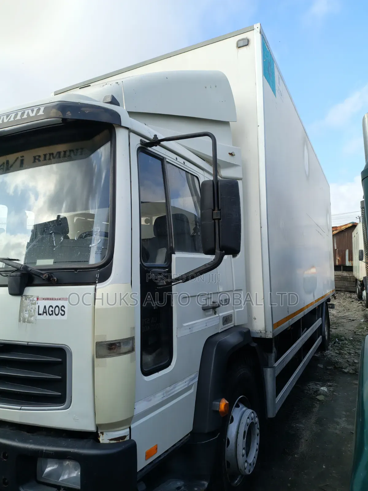 Volvo Container Body 10 Bolts 6 Tyers....