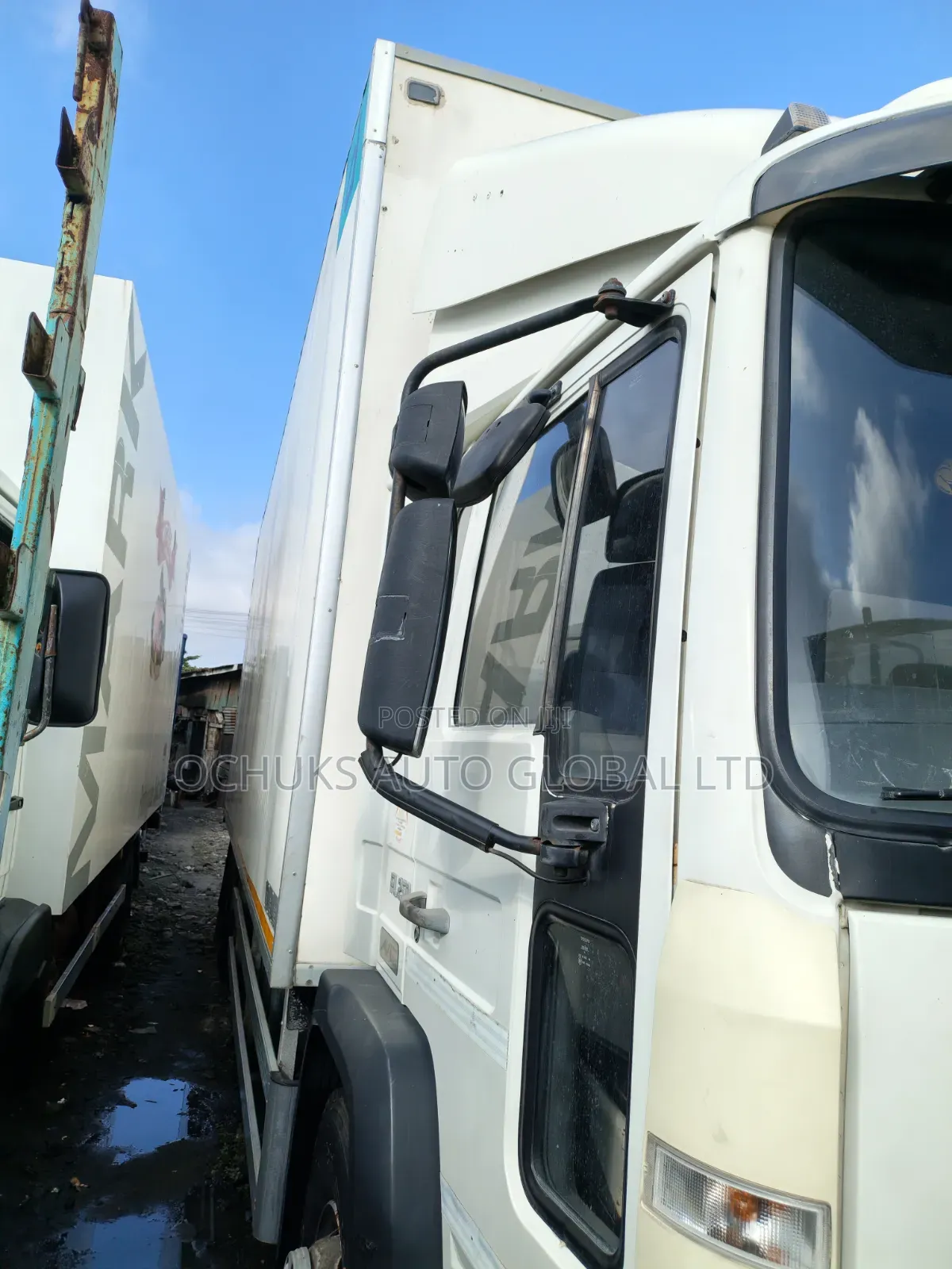Volvo Container Body 10 Bolts 6 Tyers....