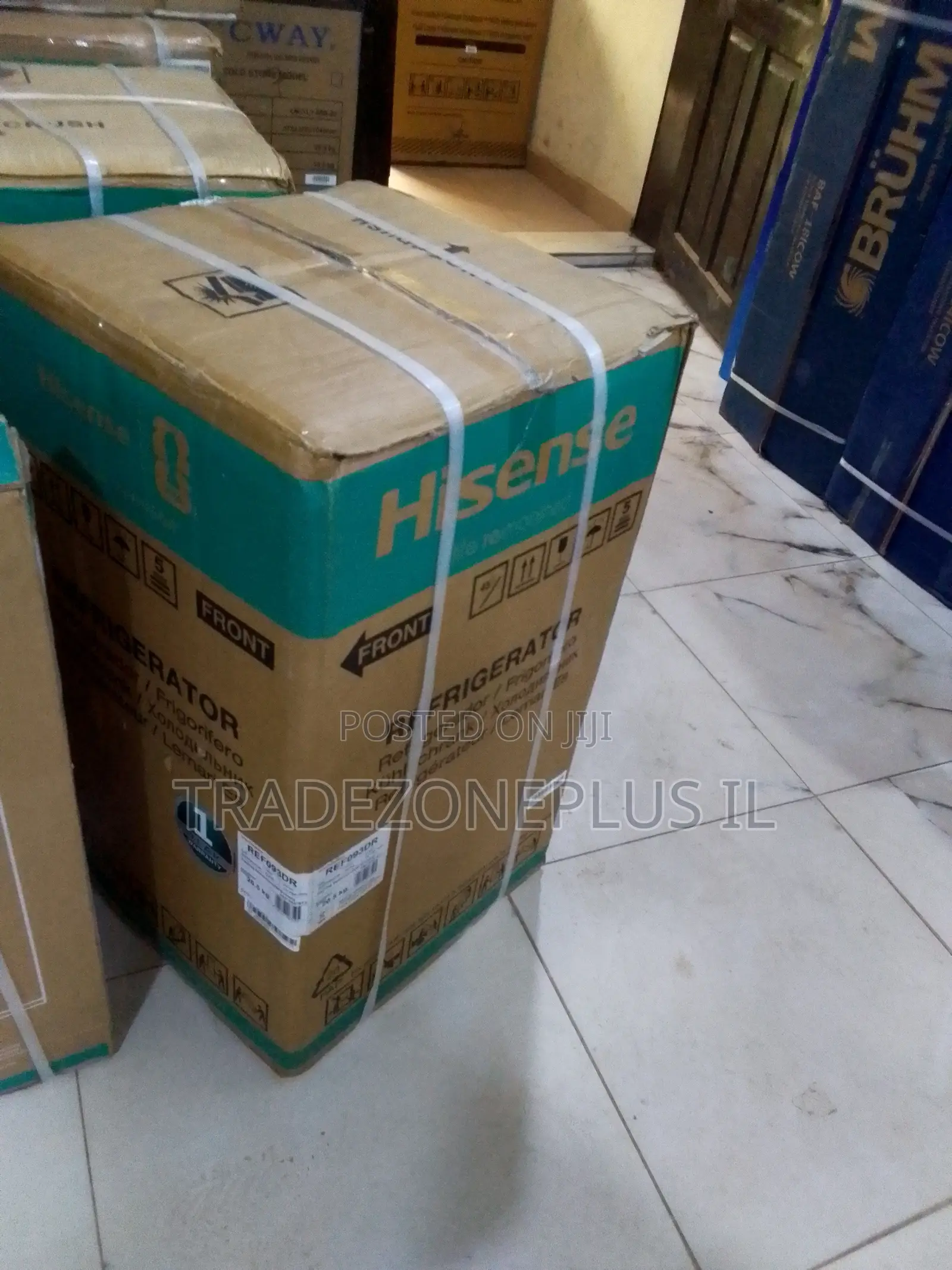 The Hisense 90L REF093DRR Refrigerator Makes Everyday Food Storage Sim