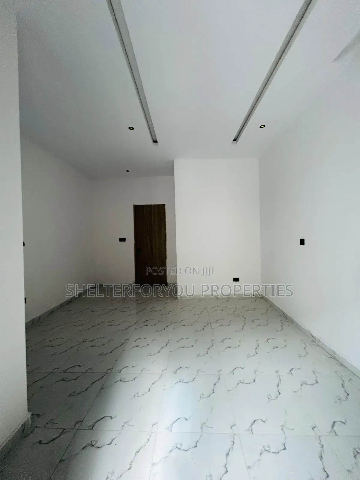 1bdrm Apartment in Lekki Phase 1 for sale