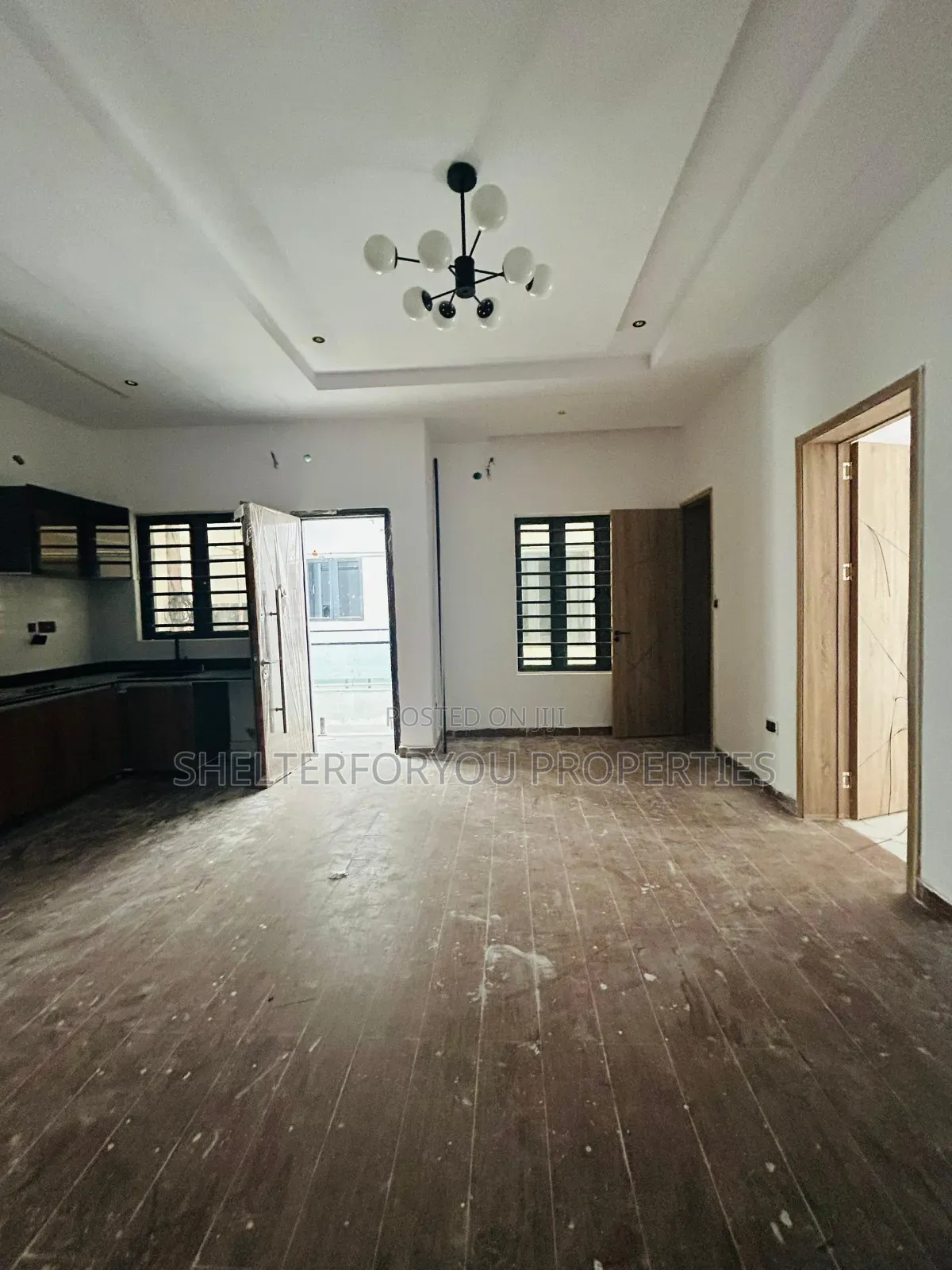 1bdrm Apartment in Lekki Phase 1 for sale