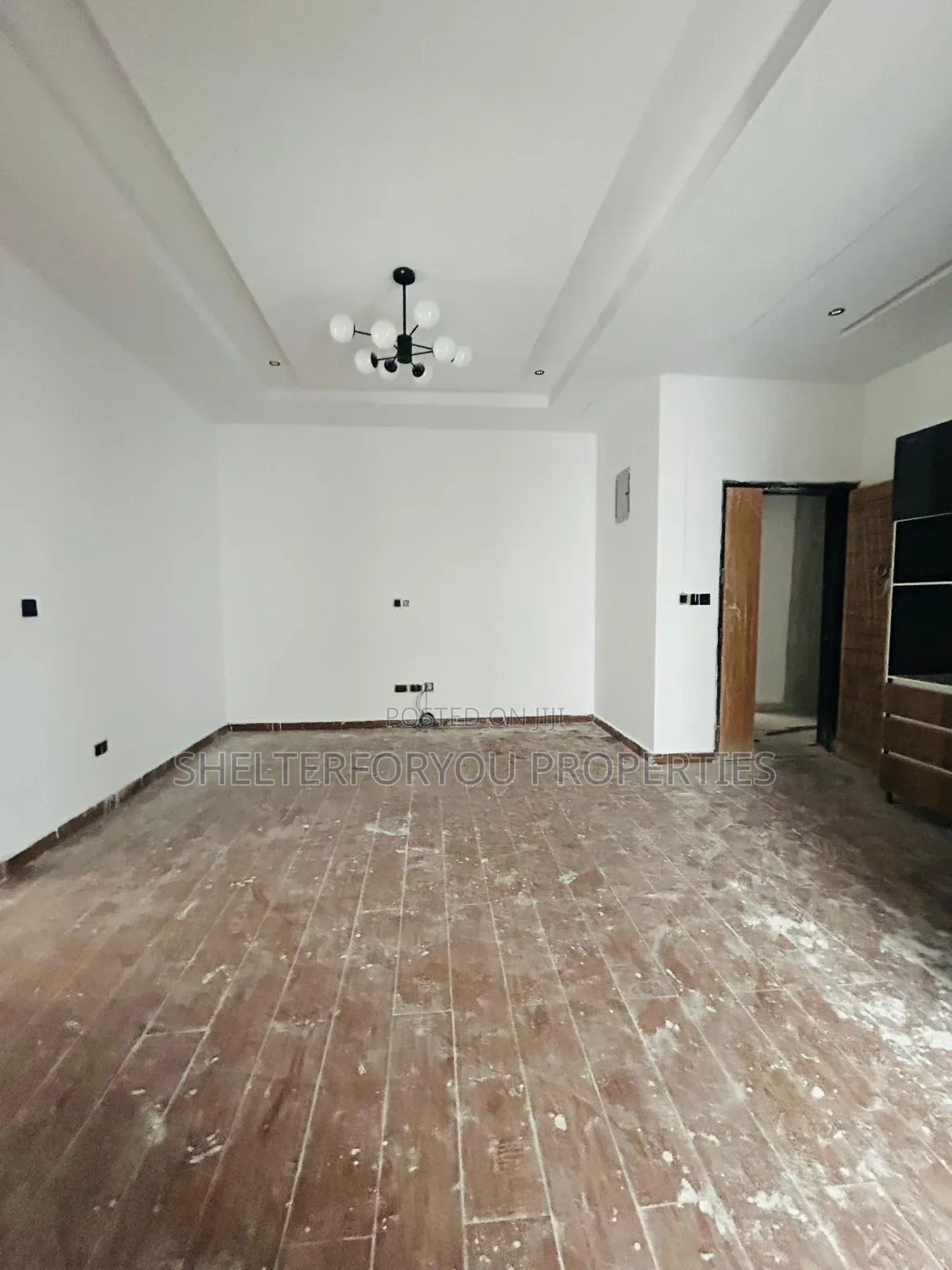 1bdrm Apartment in Lekki Phase 1 for sale