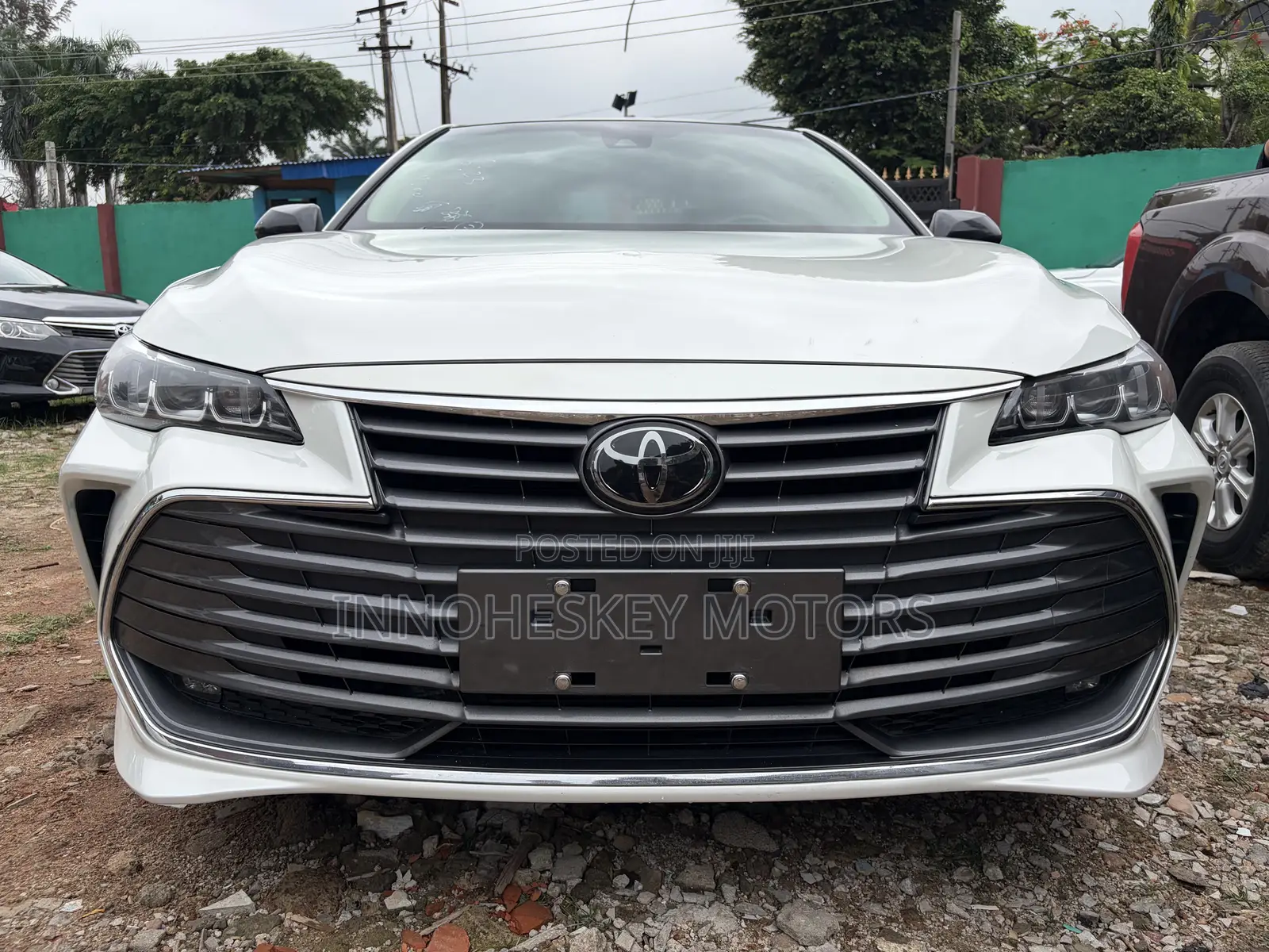 Toyota Avalon 2021 White