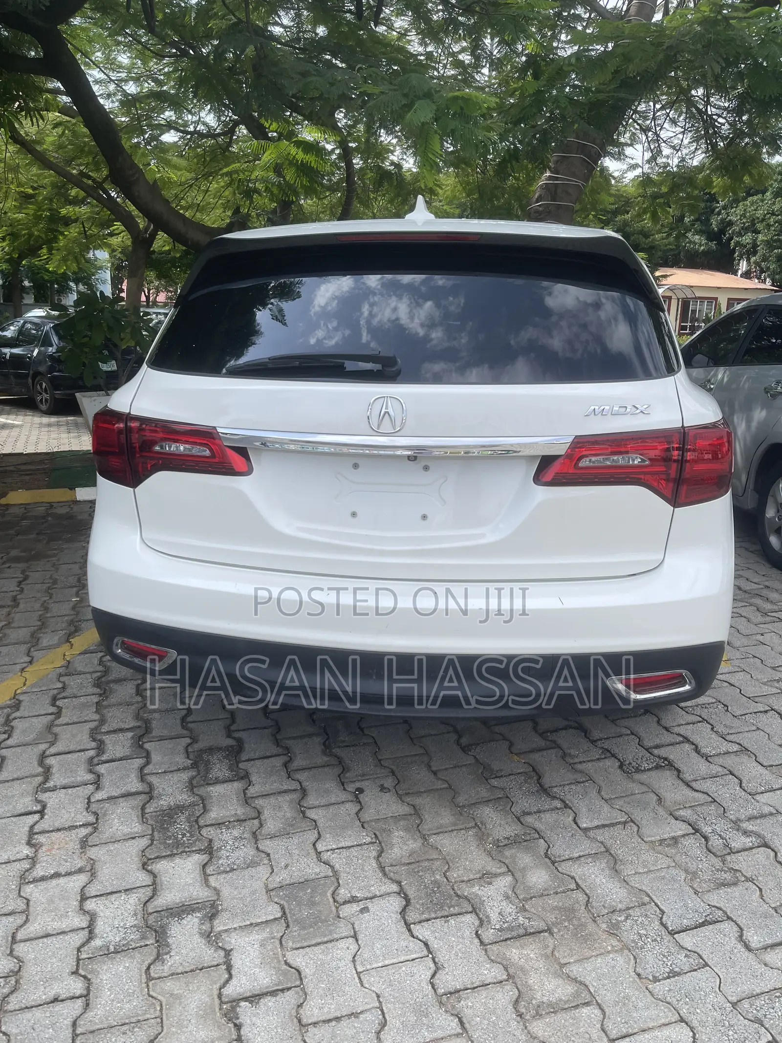 Acura MDX SUV 4dr FWD (3.5L 6cyl 9A) 2016 White