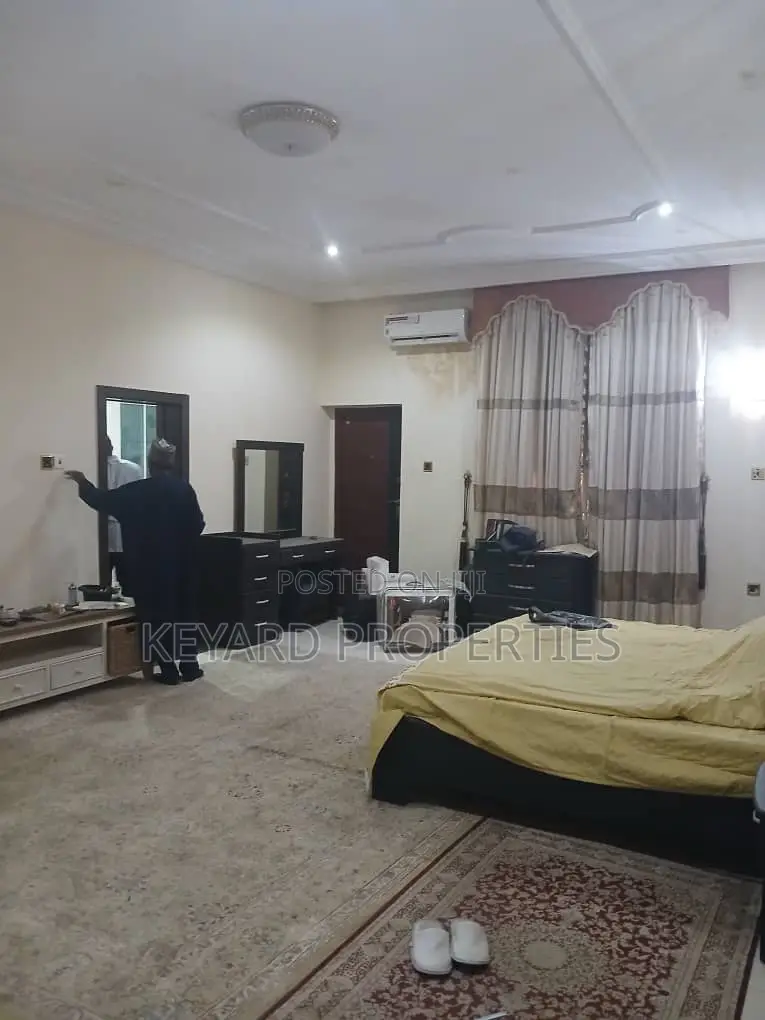 5bdrm Duplex in Life Camp for sale