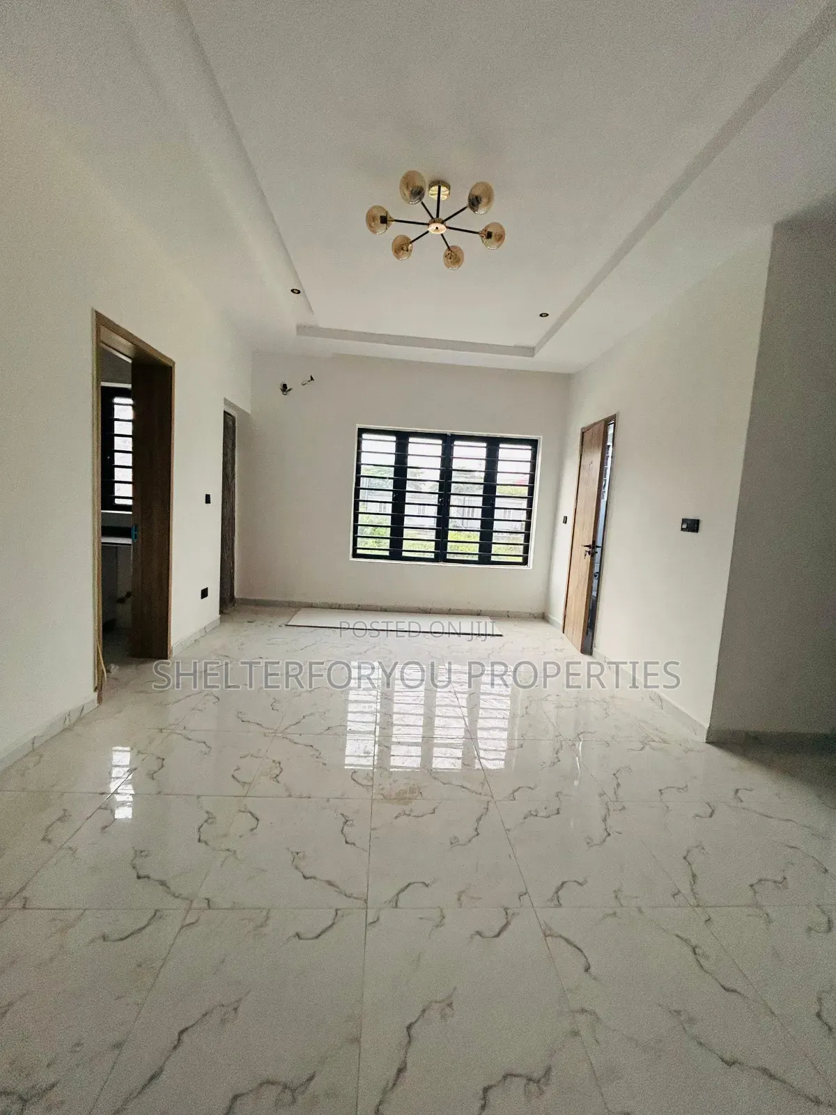 2bdrm Apartment in Lekki Phase 1 for sale