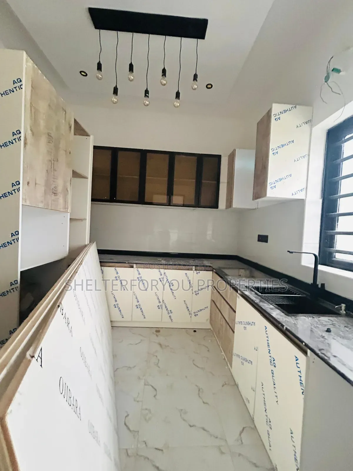 2bdrm Apartment in Lekki Phase 1 for sale