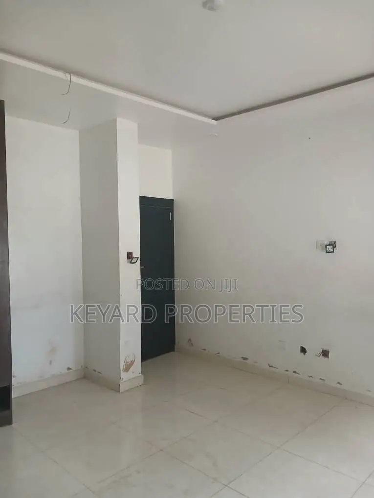 3bdrm Apartment in Wuse 2 for rent