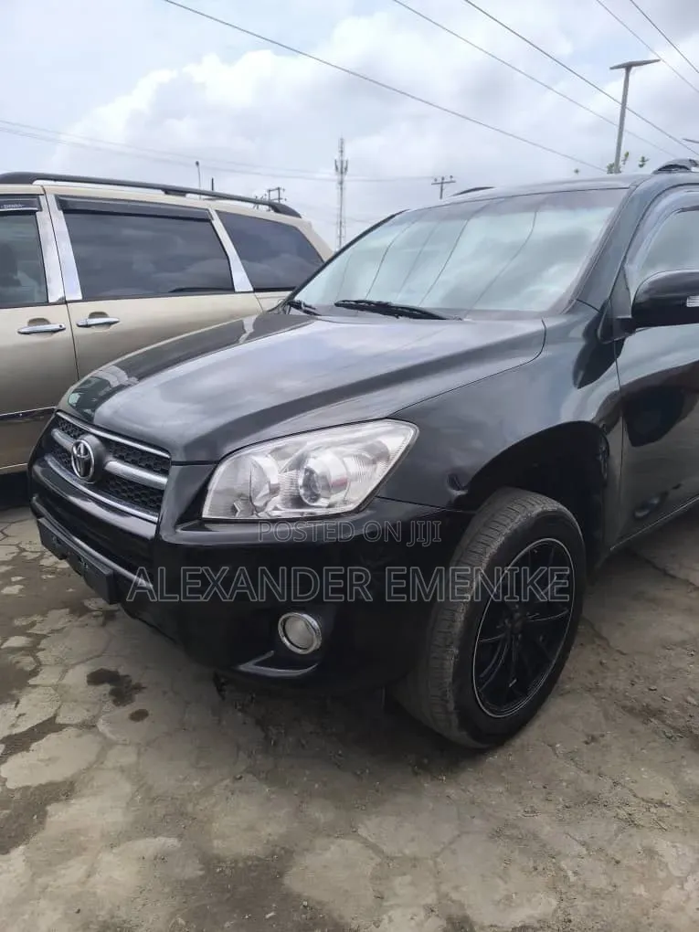 Toyota RAV4 2012 Black