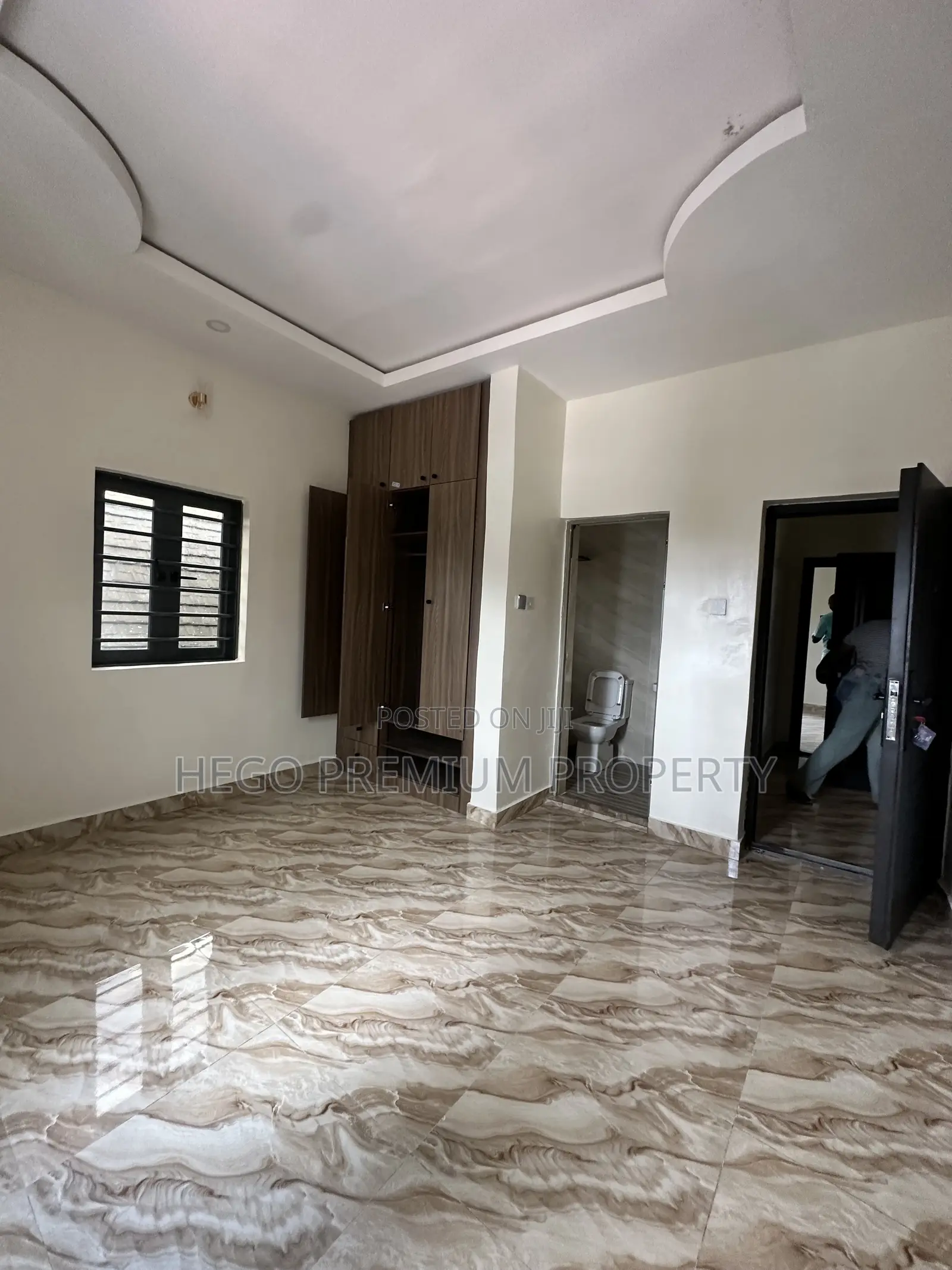 2bdrm Block of Flats in Japhta Favour Estate, Obio-Akpor for rent