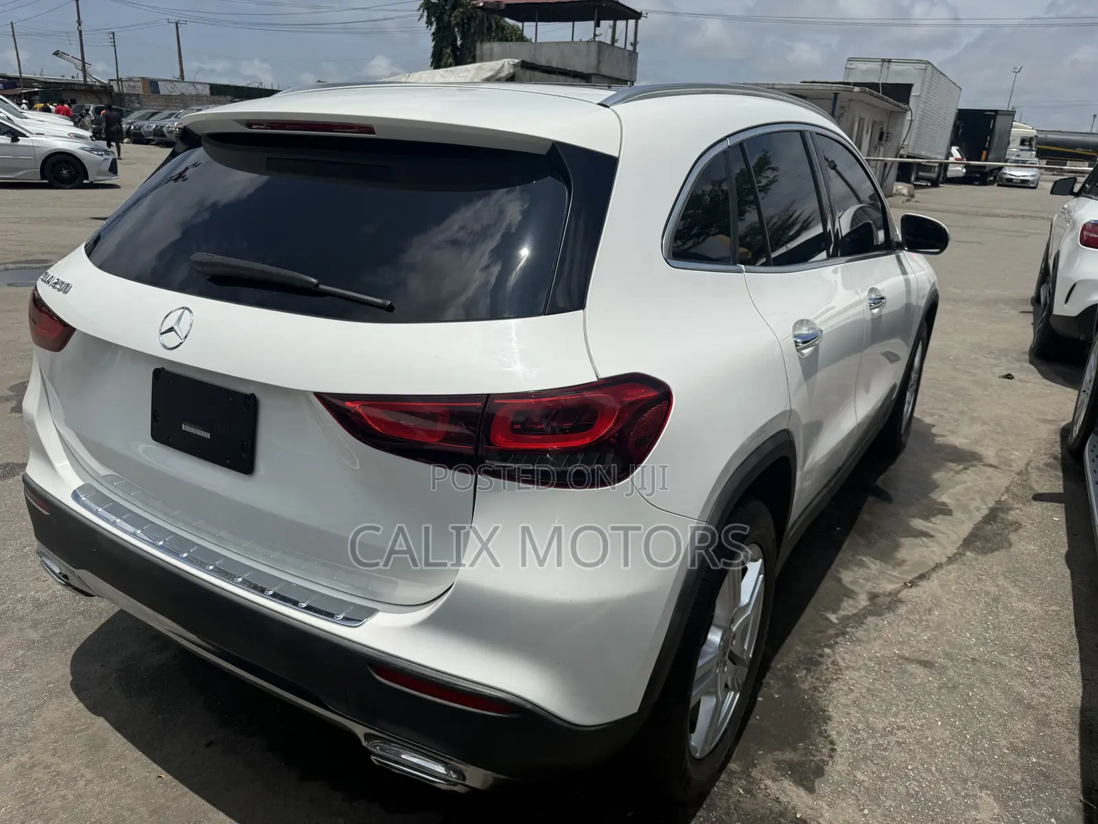 Mercedes-Benz GLA 250 2021 White