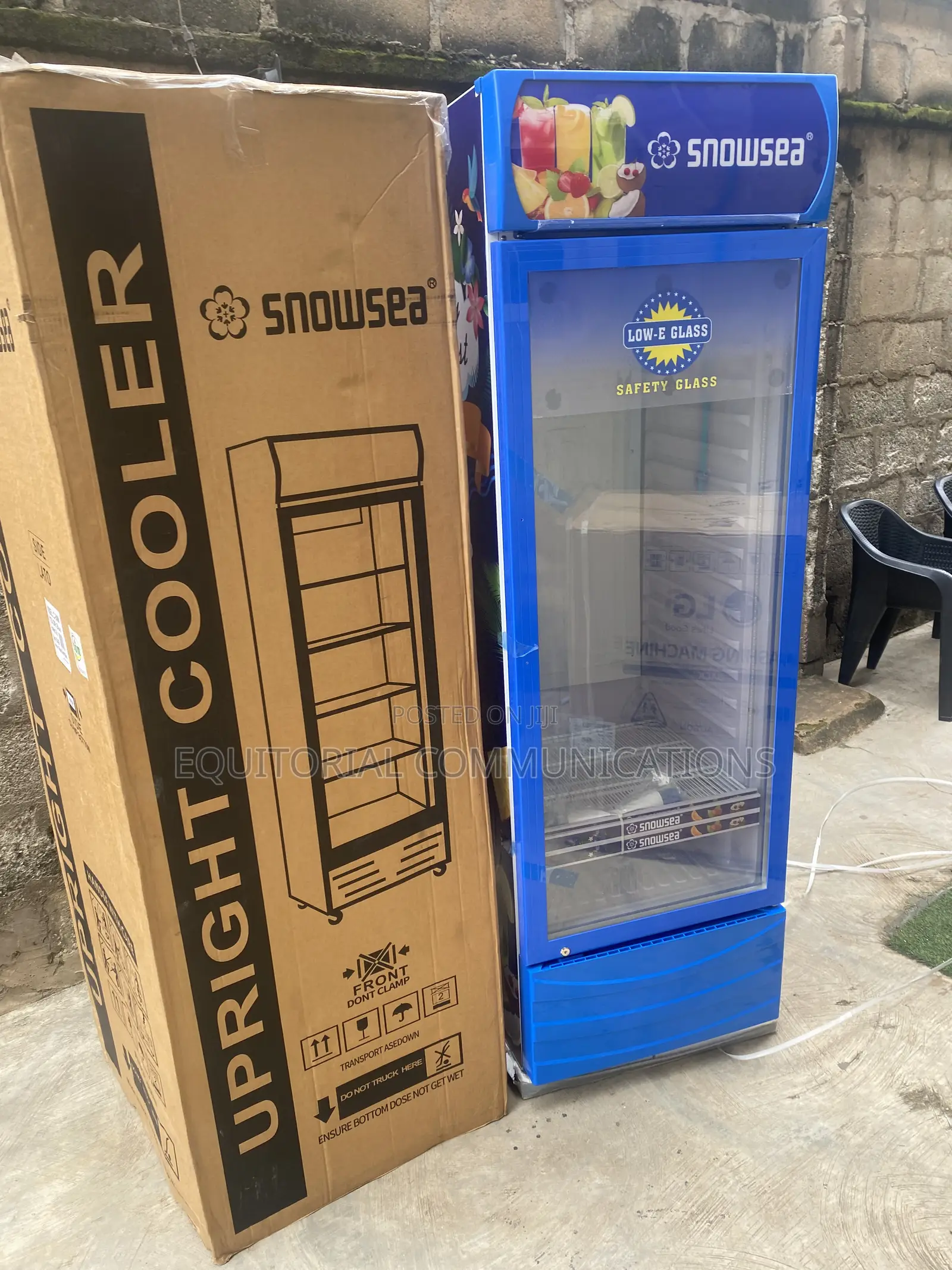 SnowSea Upright Beverage Cooler LC-500W