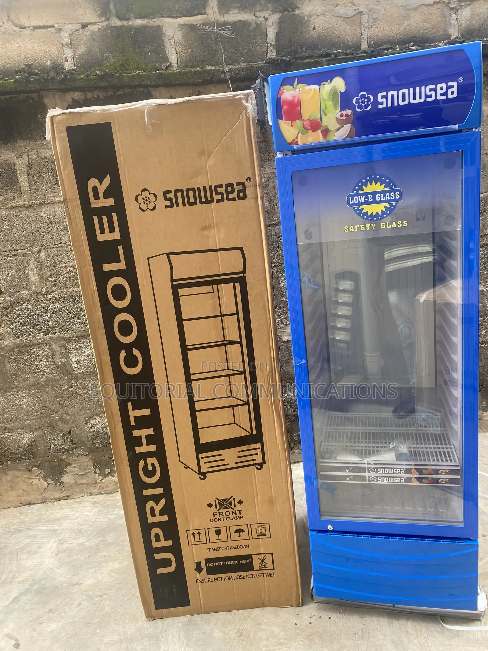 SnowSea Upright Beverage Cooler LC-500W