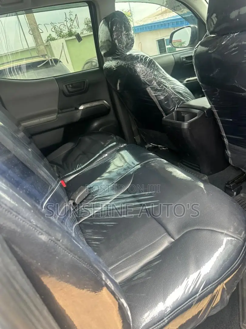 Toyota Tacoma 2015 Gray