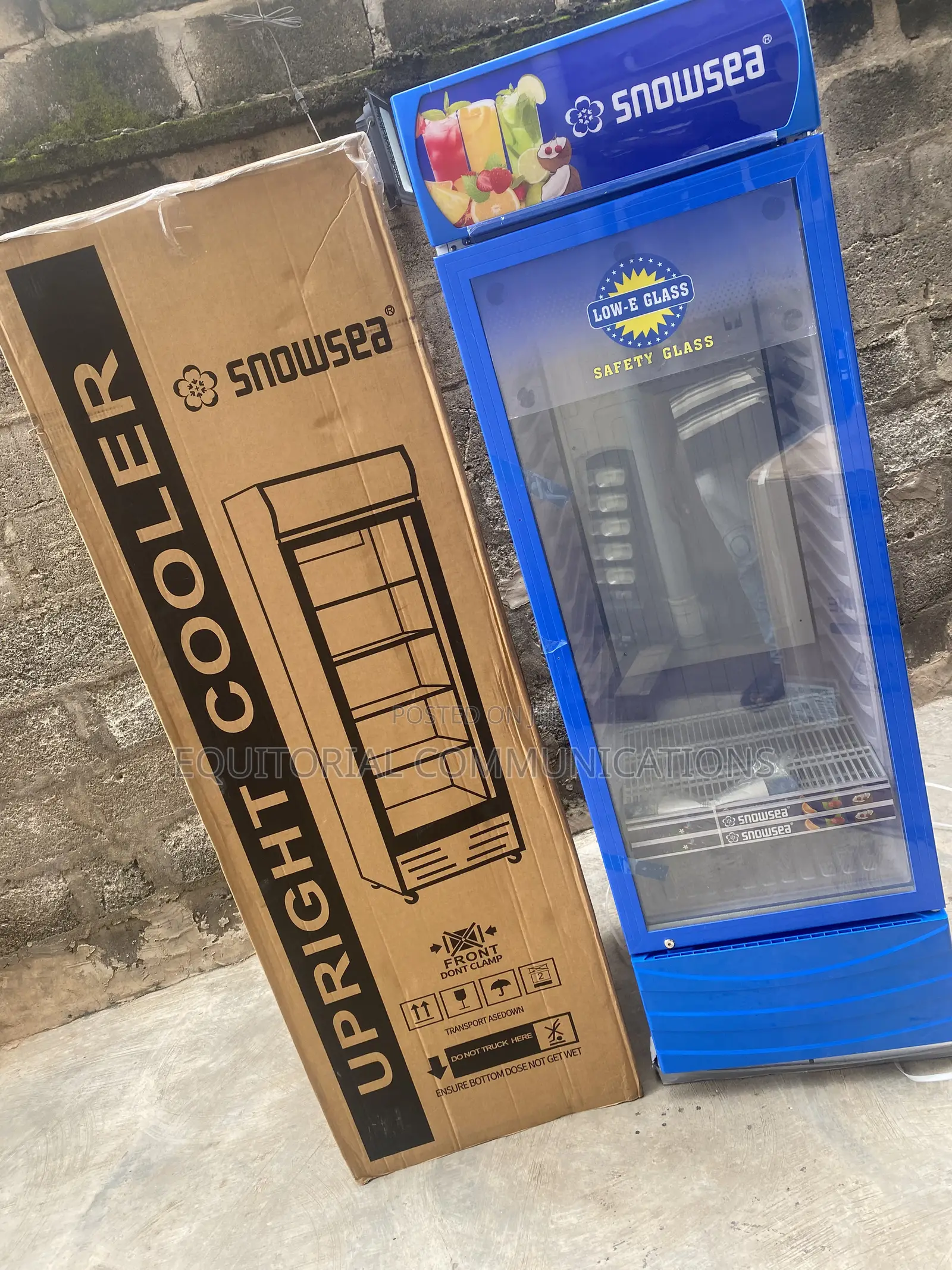 SnowSea 500L Upright Beverage Refrigerator