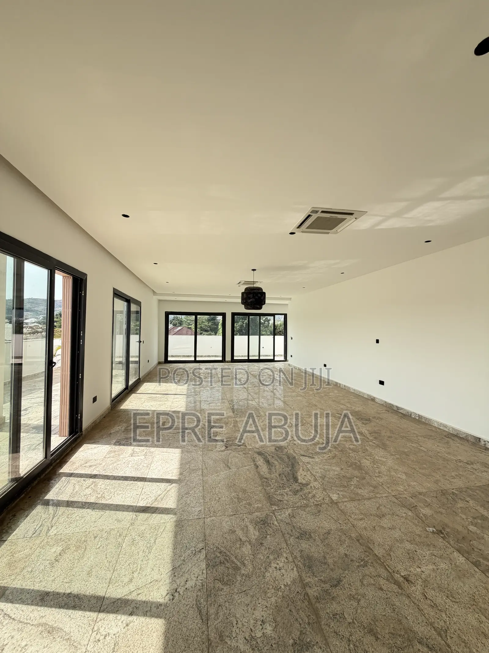 3bdrm Penthouse in Gwarinpa for rent
