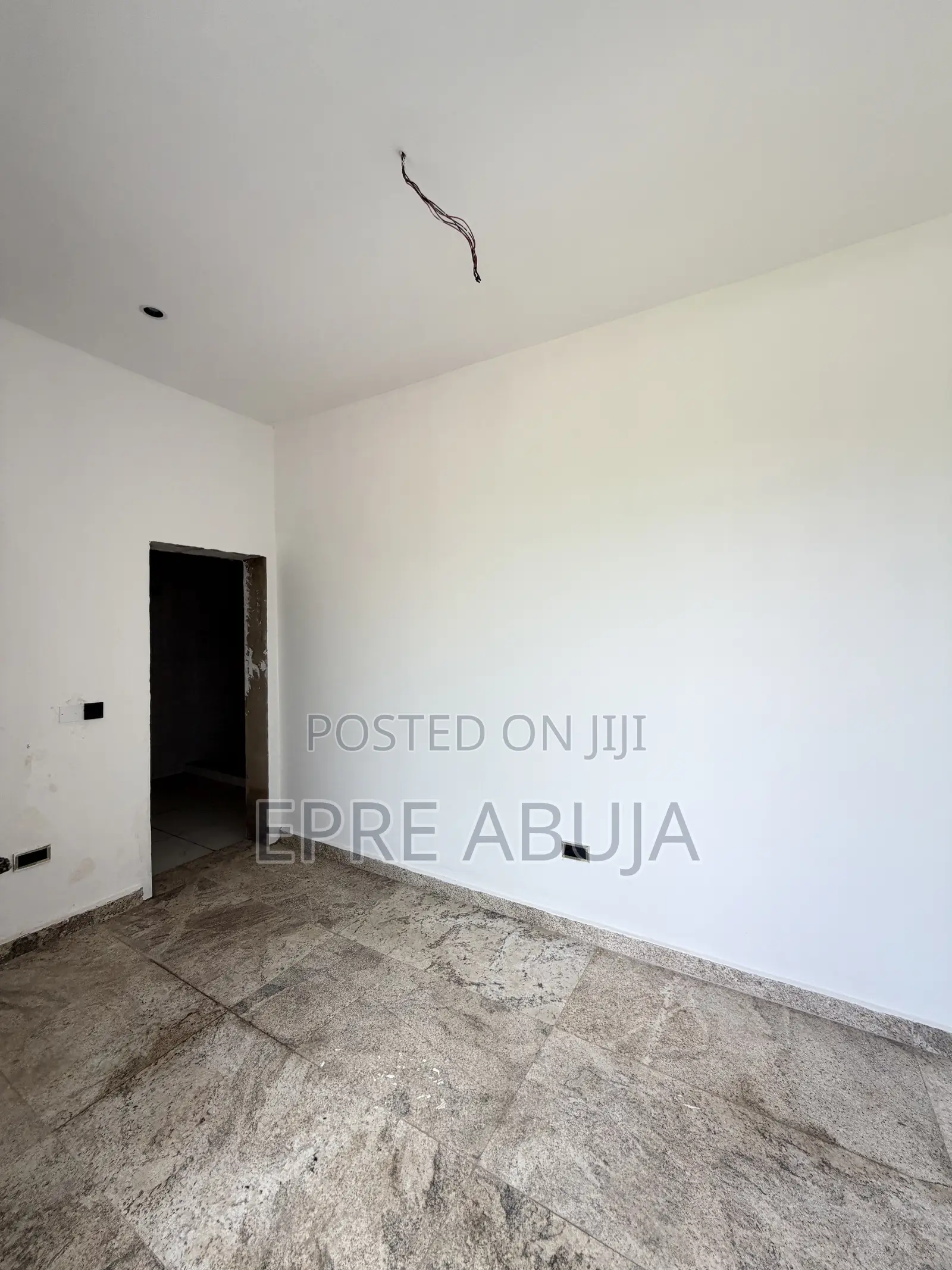 3bdrm Penthouse in Gwarinpa for rent