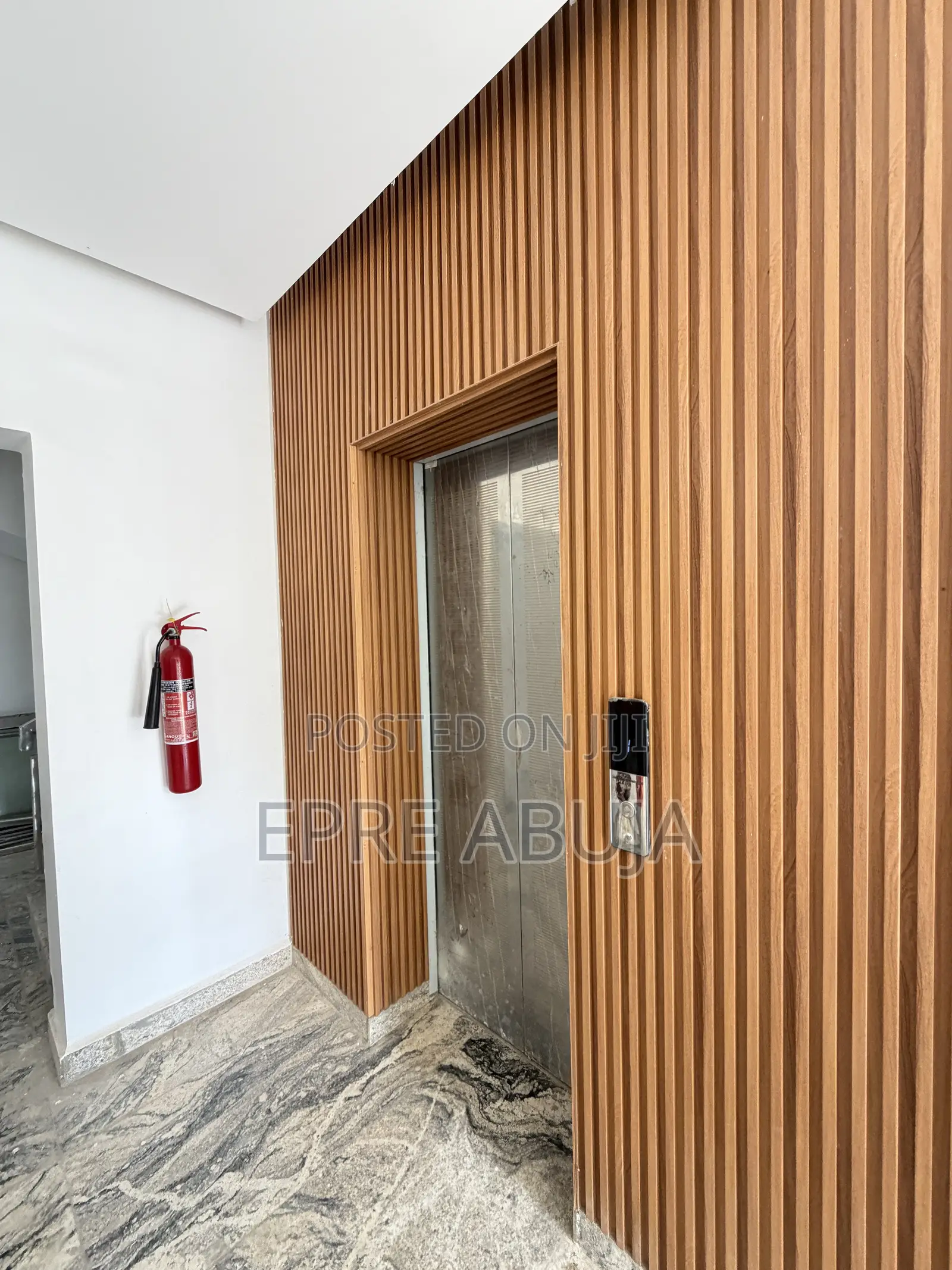3bdrm Penthouse in Gwarinpa for rent