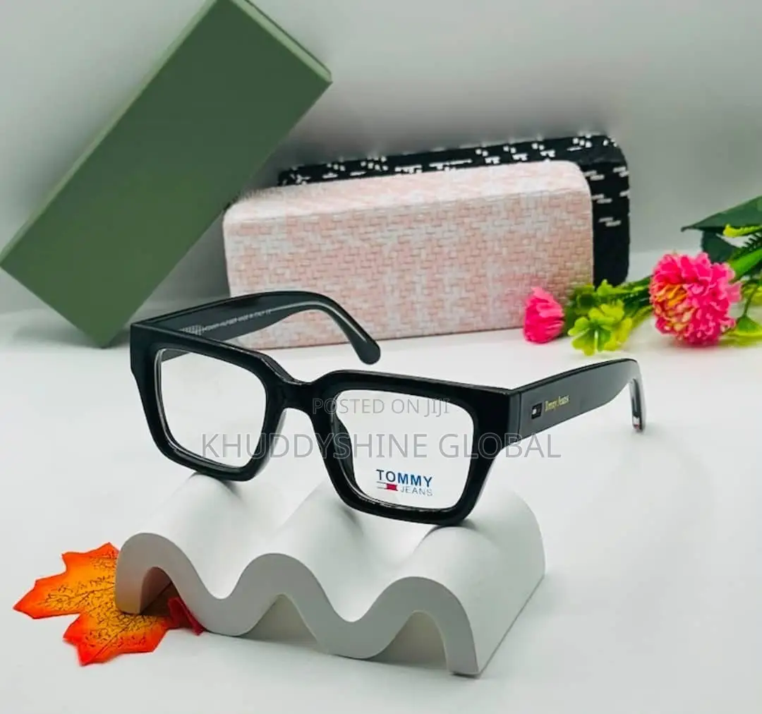Black Rectangular Tommy Jeans Glasses Featuring Bold Branding